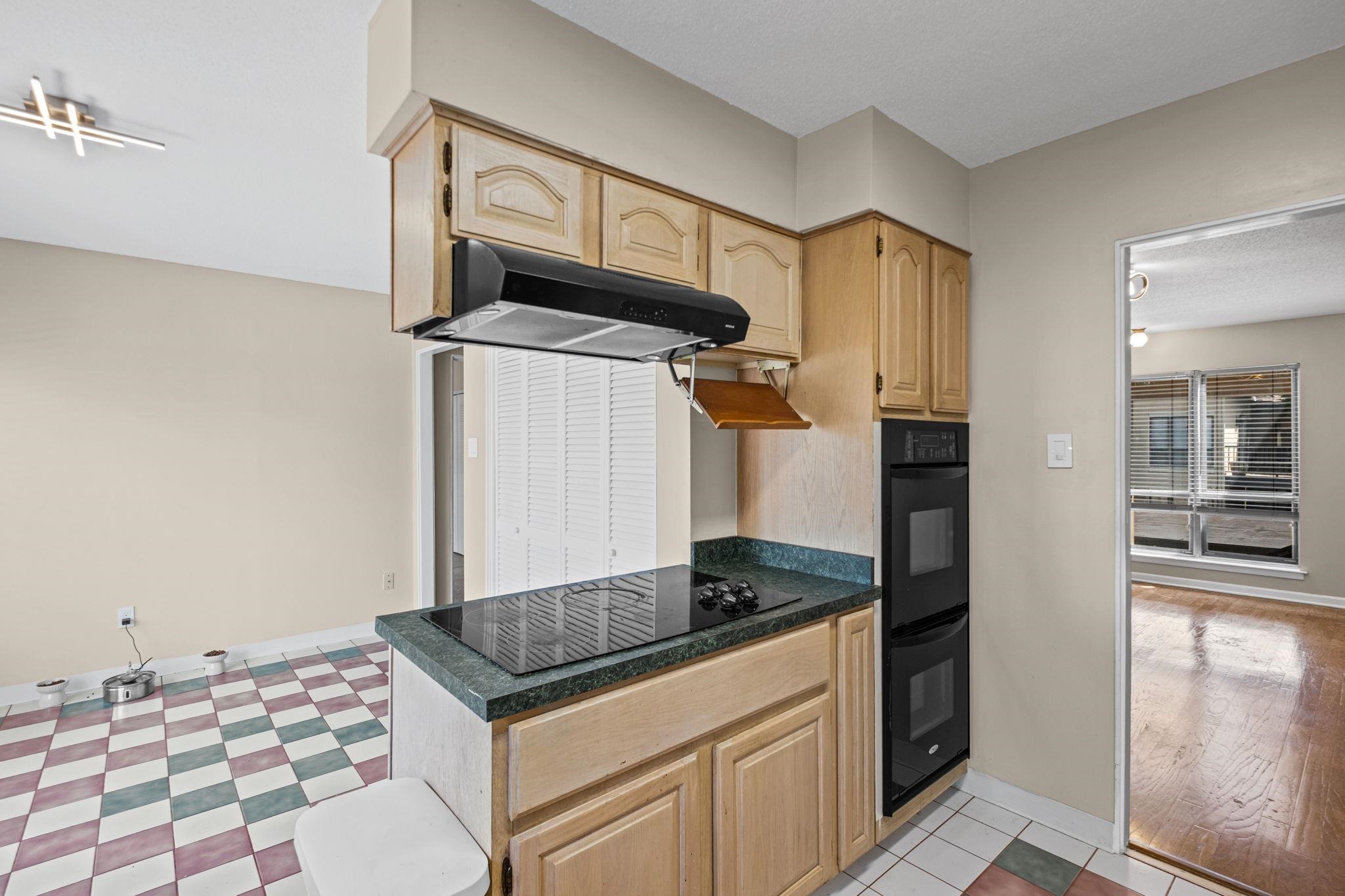 439 S Perkins Rd 439-2 Property Photo 7