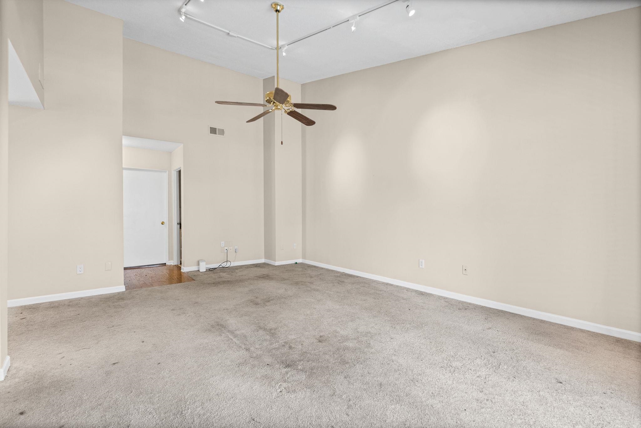 439 S Perkins Rd 439-2 Property Photo 15