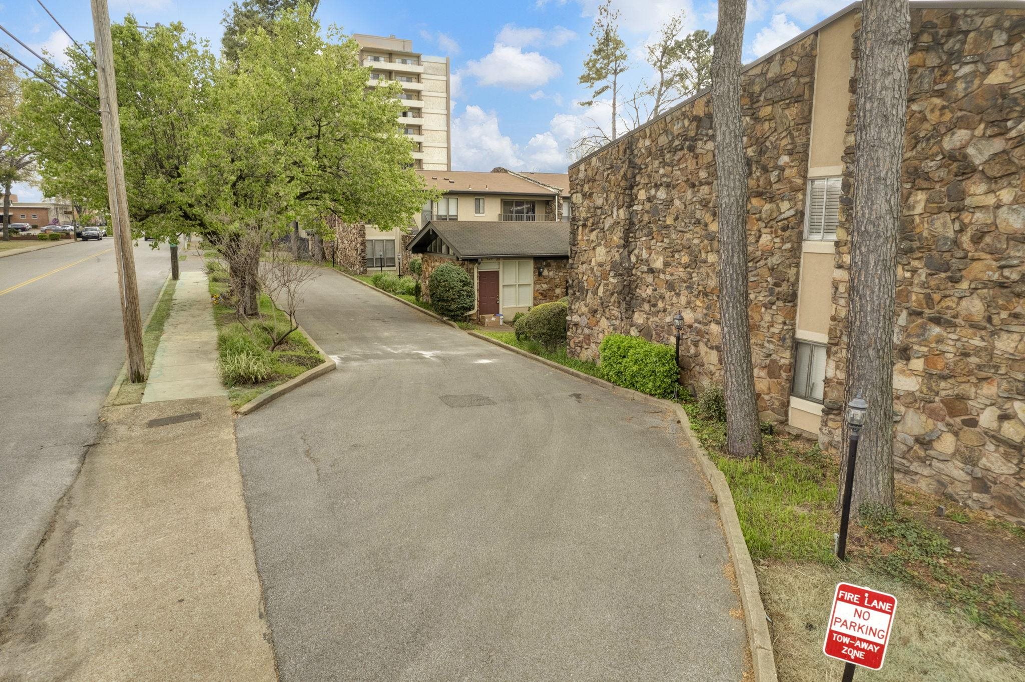 439 S Perkins Rd 439-2 Property Photo 31