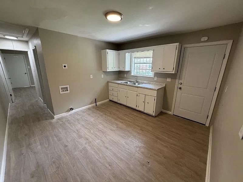 1351 Austin St Property Photo 5