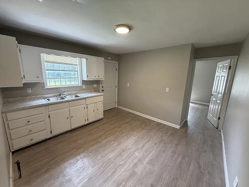 1351 Austin St Property Photo 8