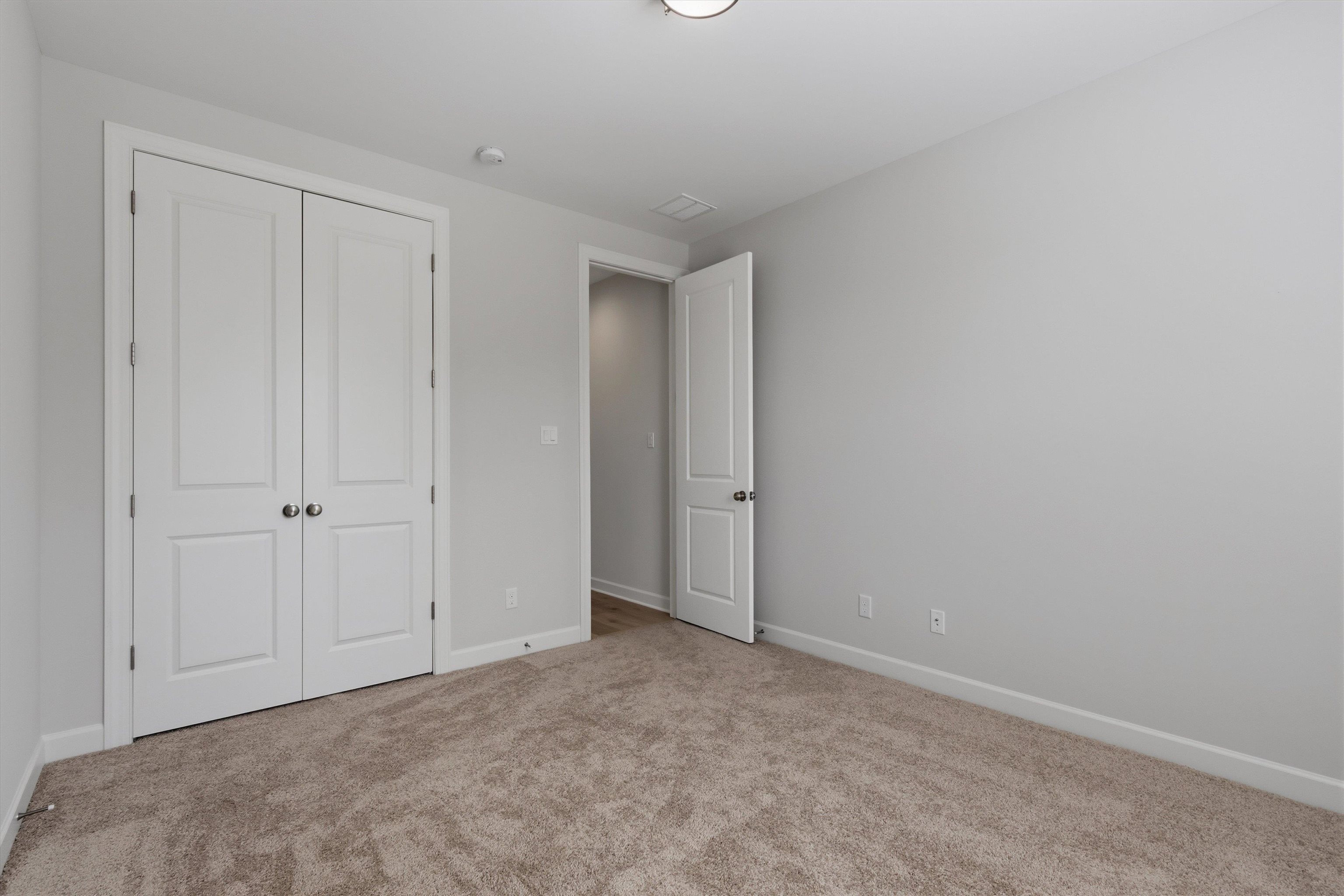 5143 E Lawrenceburg Ln E Property Photo 24