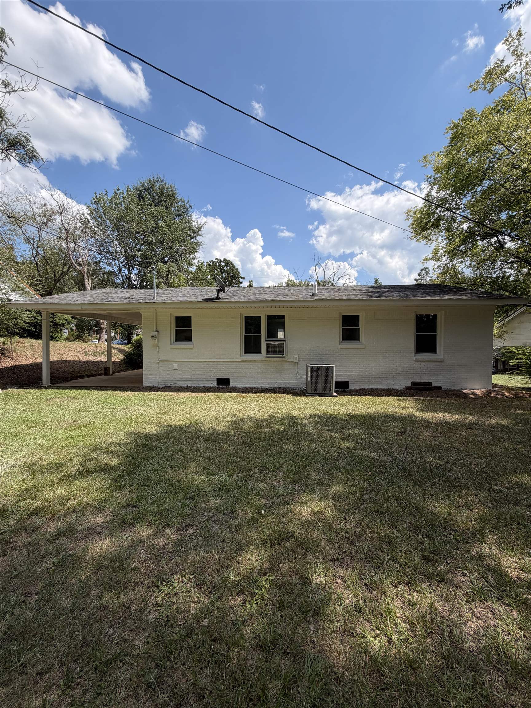276 Oak St Property Photo 12