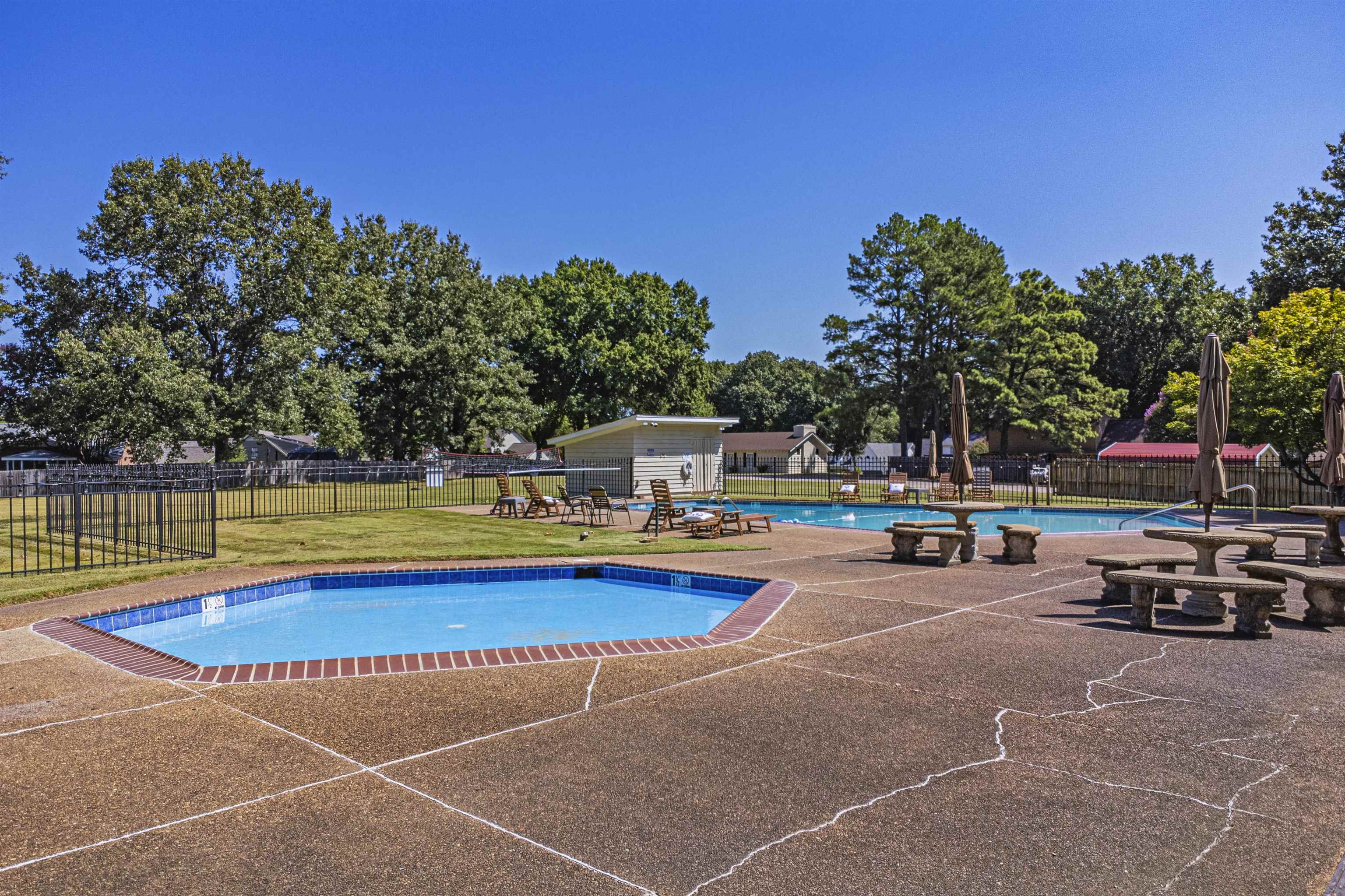 2425 Fairway Oaks Dr Property Photo 29