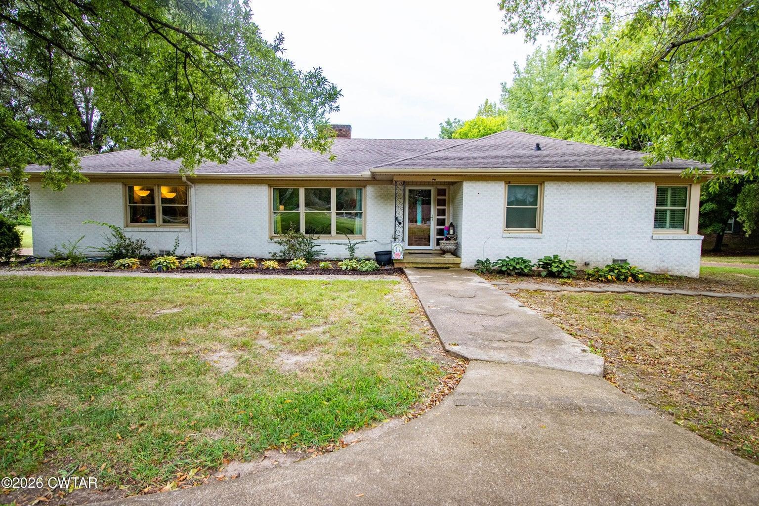 321 LACKEY LN Property Photo 1