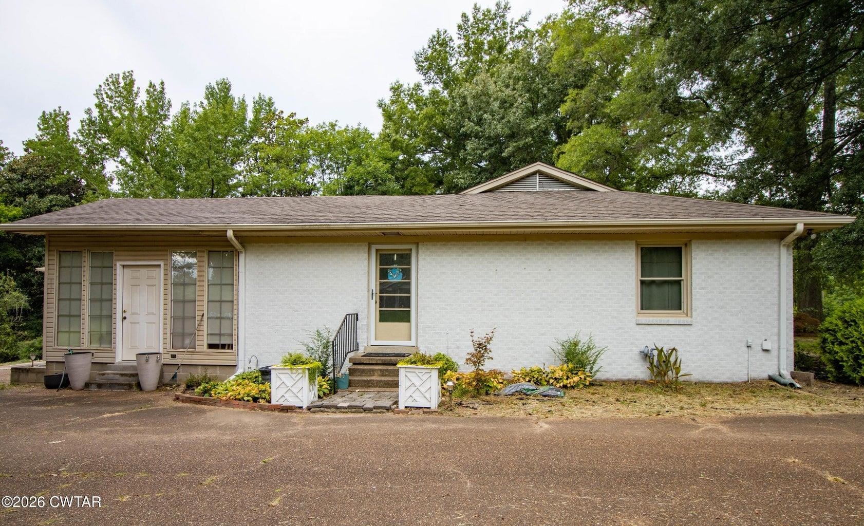 321 Lackey Ln Property Photo 5
