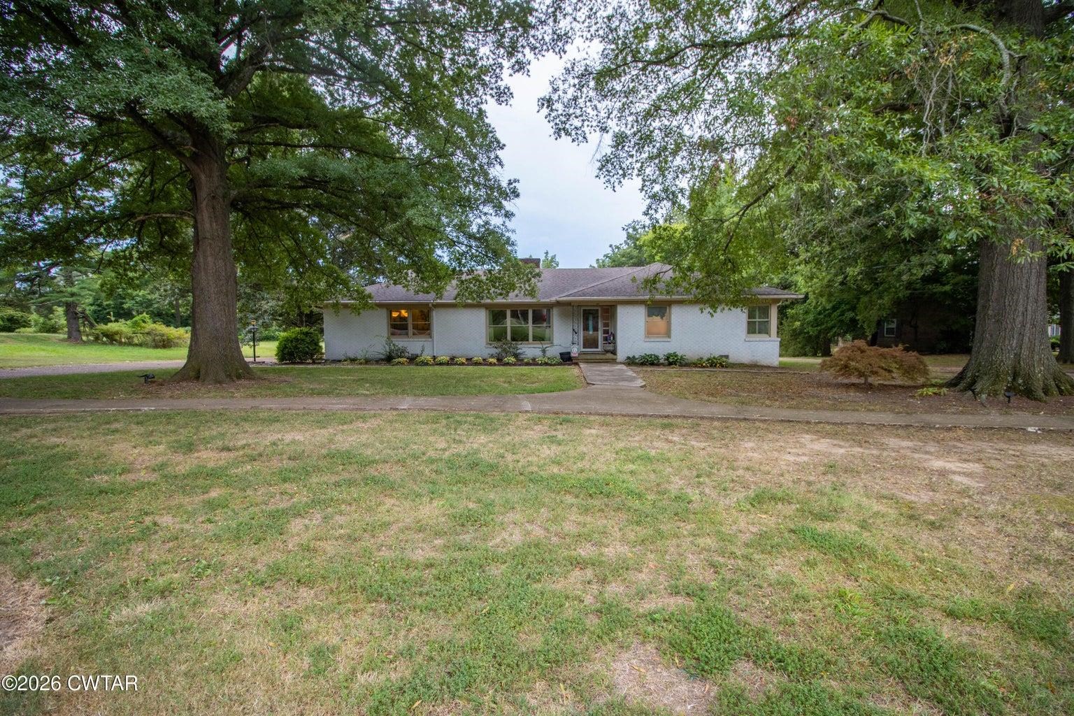 321 Lackey Ln Property Photo 8