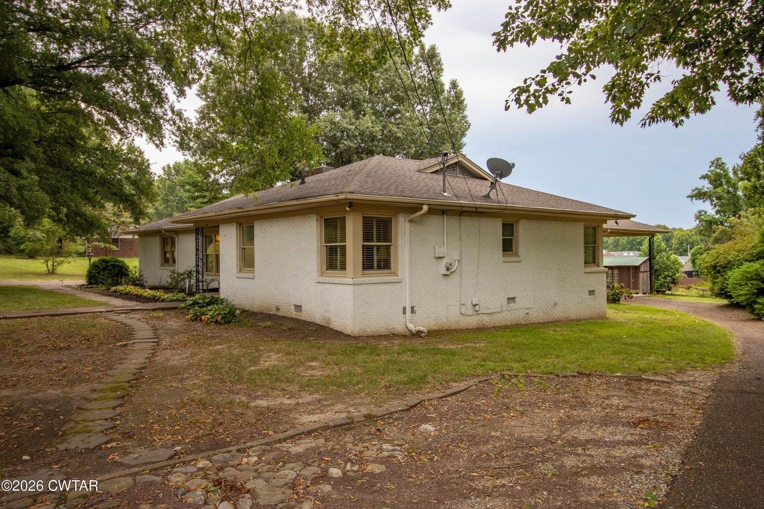 321 Lackey Ln Property Photo 9
