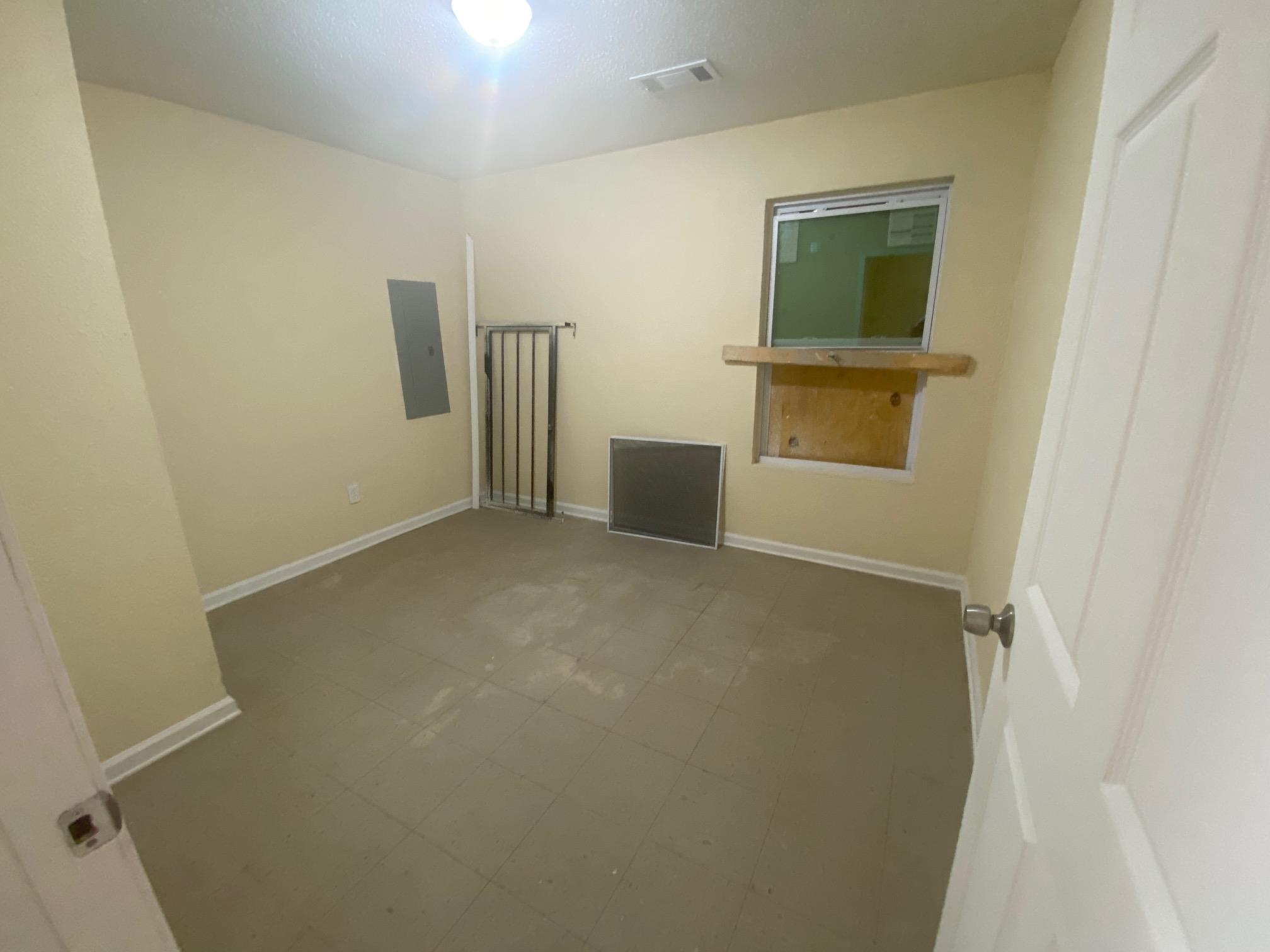 469 E Olive Ave Property Photo 3