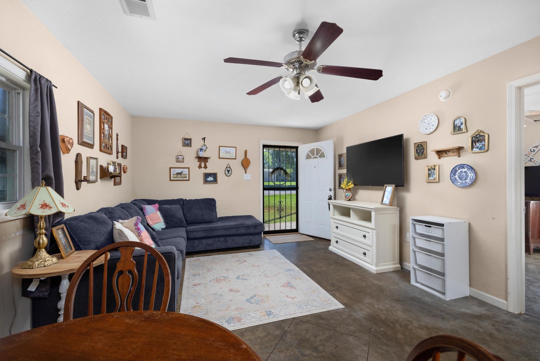 6805 Richardson Landing Dr Property Photo 1