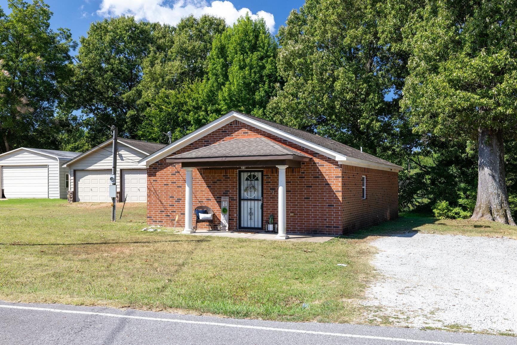 6805 Richardson Landing Dr Property Photo 3