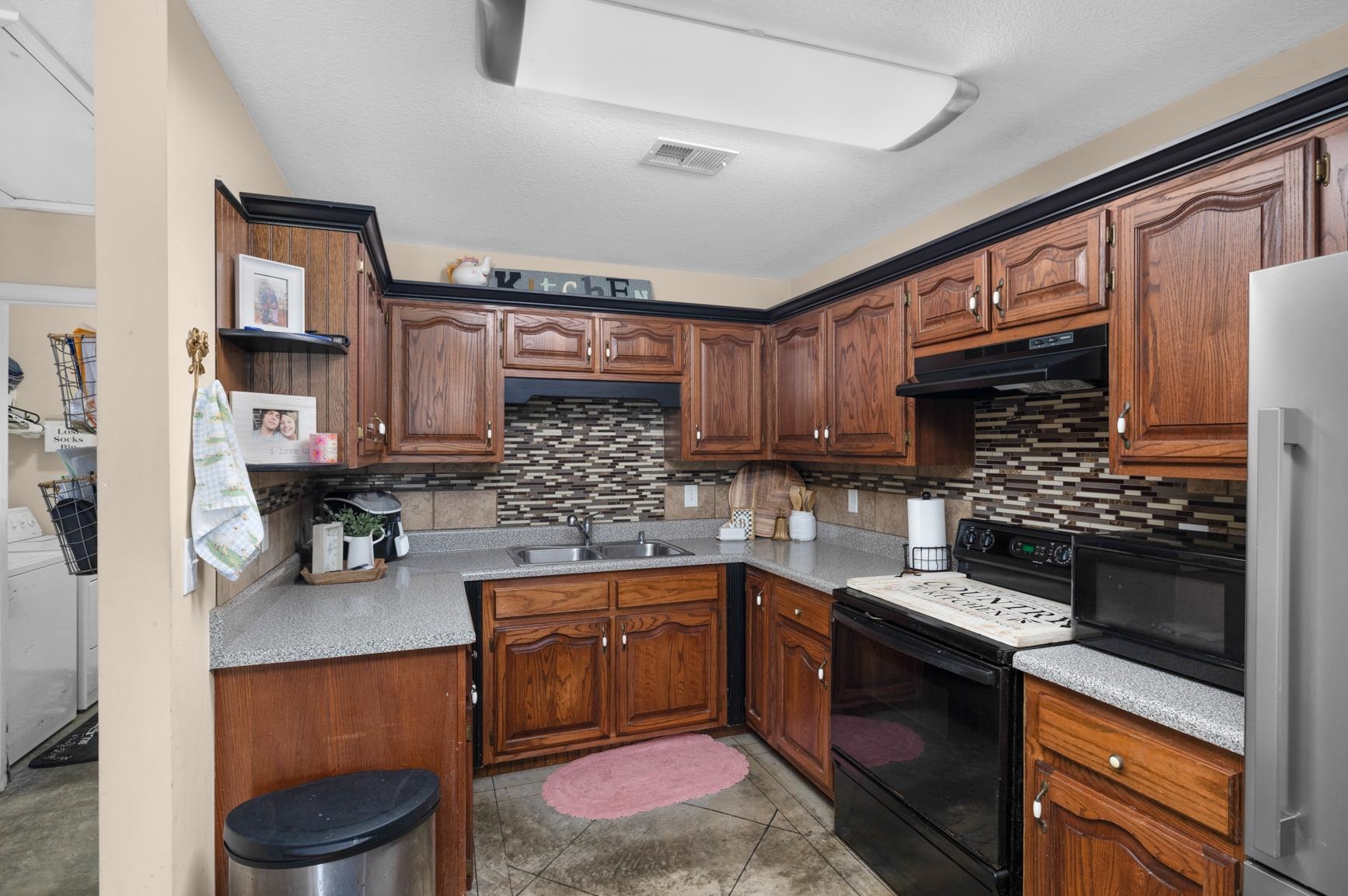 6805 Richardson Landing Dr Property Photo 12