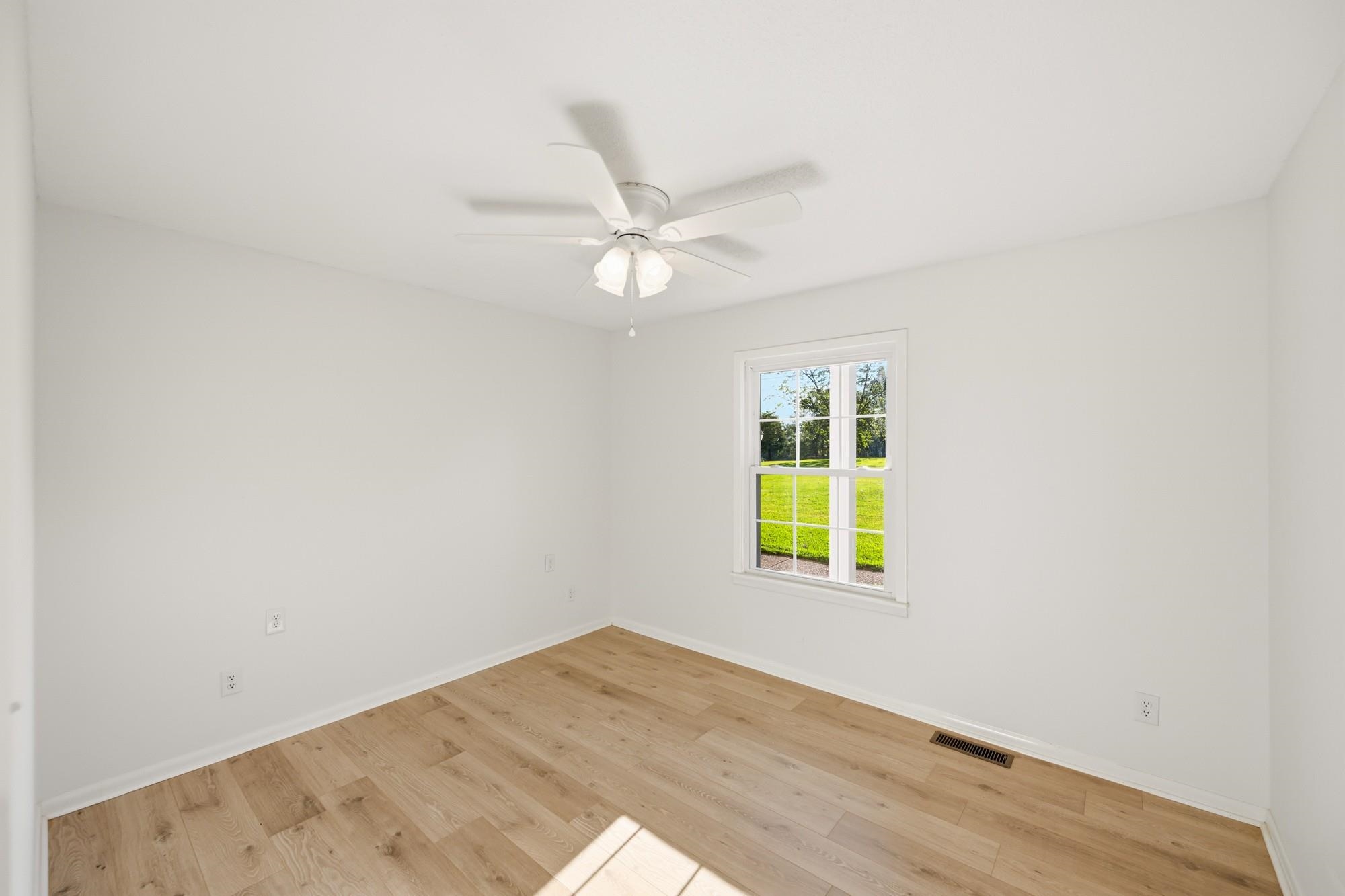 691 E Poplar Dr Property Photo 17
