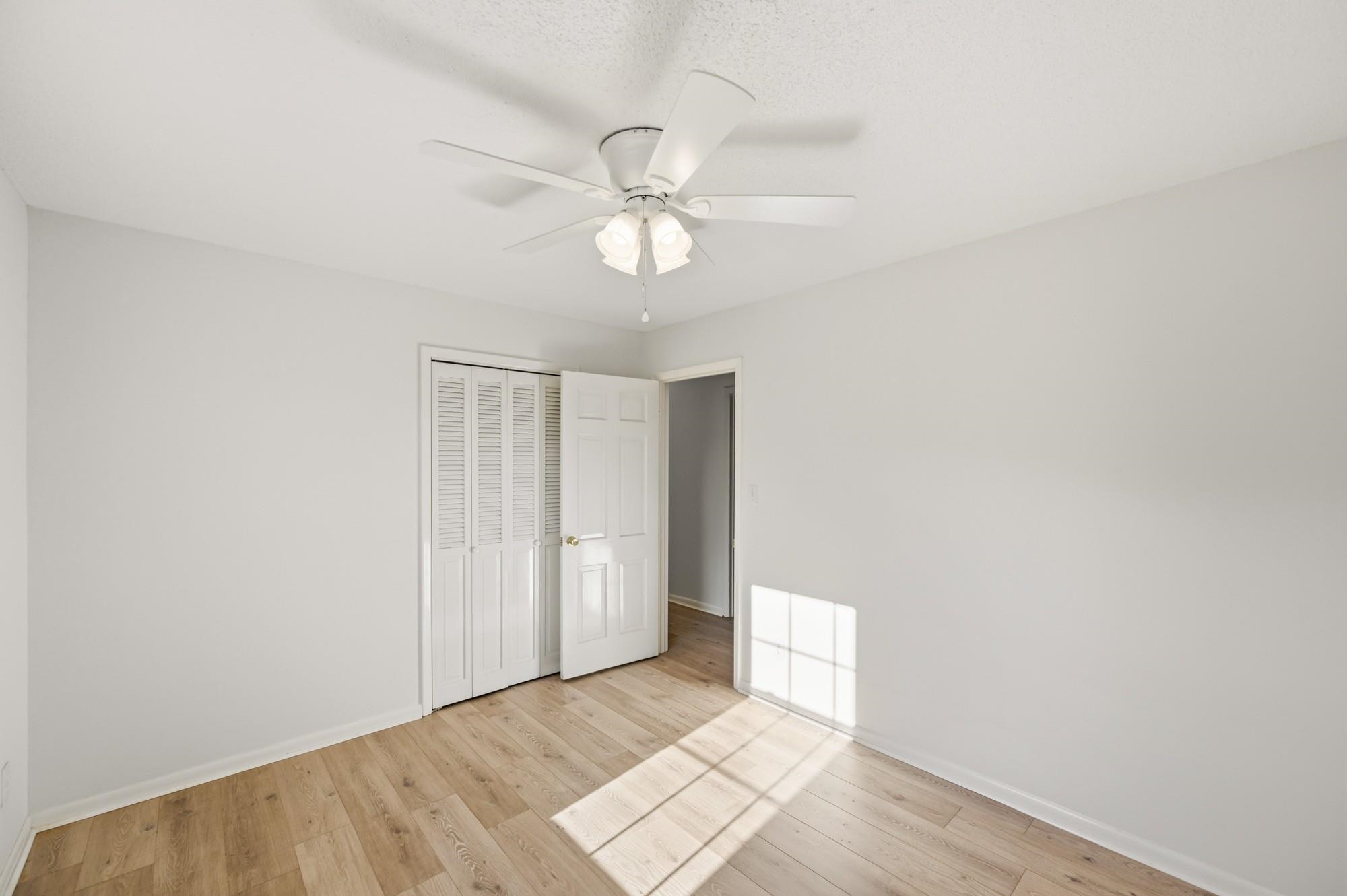 691 E Poplar Dr Property Photo 18