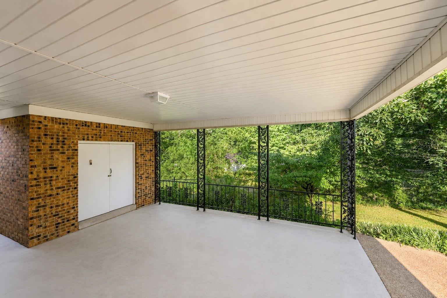 691 E Poplar Dr Property Photo 30