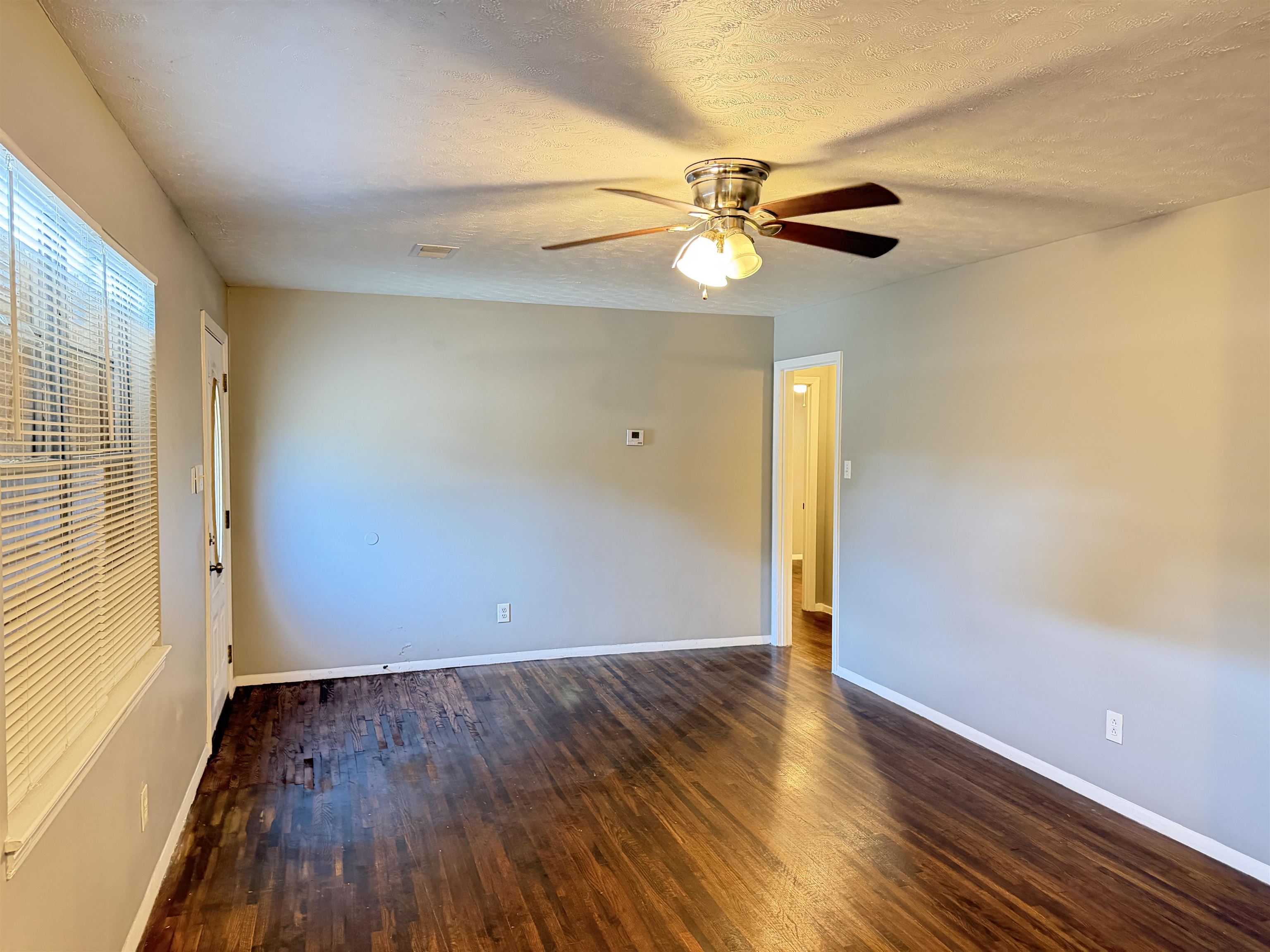 3649 Suzanne Dr Property Photo 5