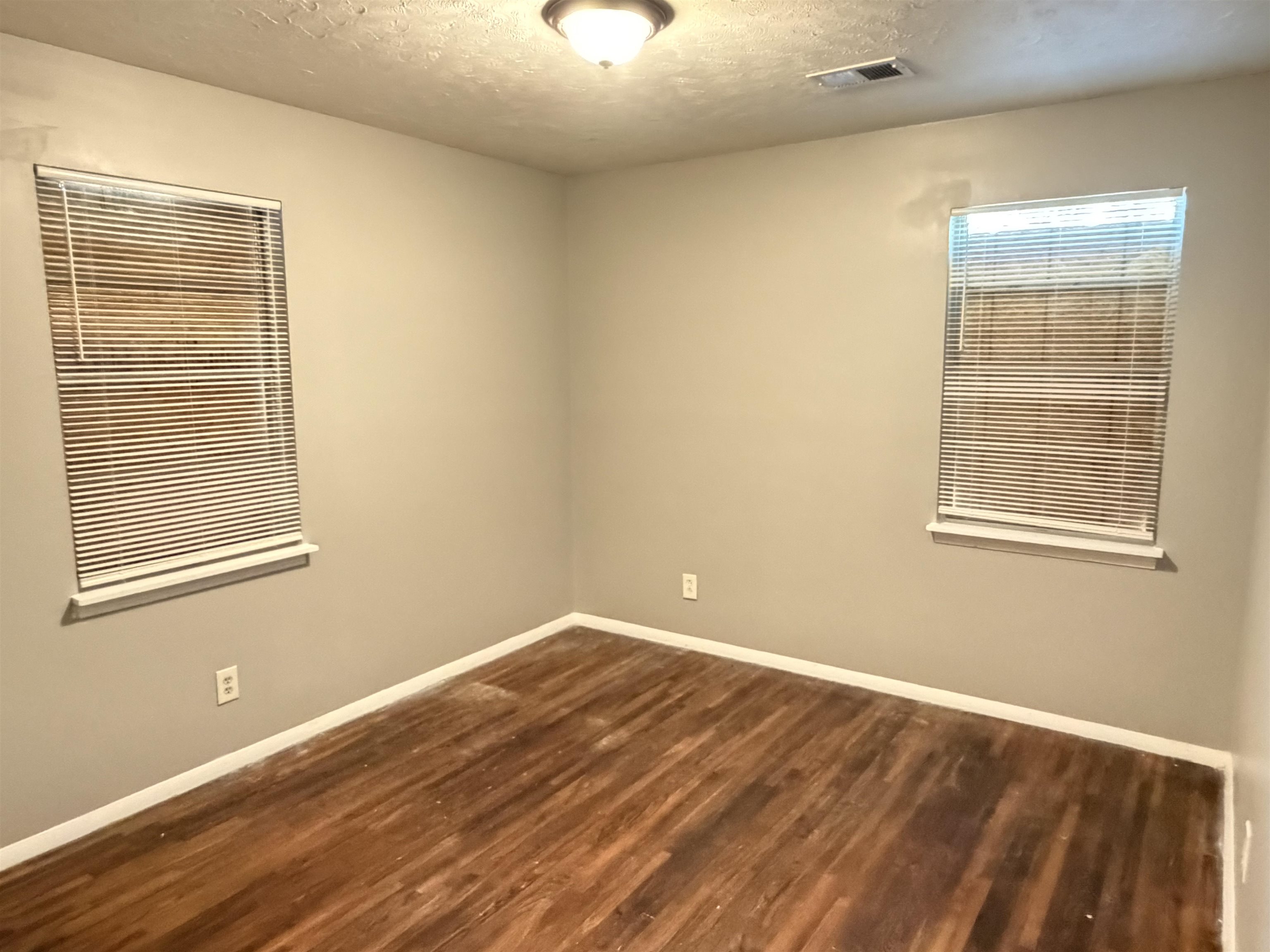 3649 Suzanne Dr Property Photo 23