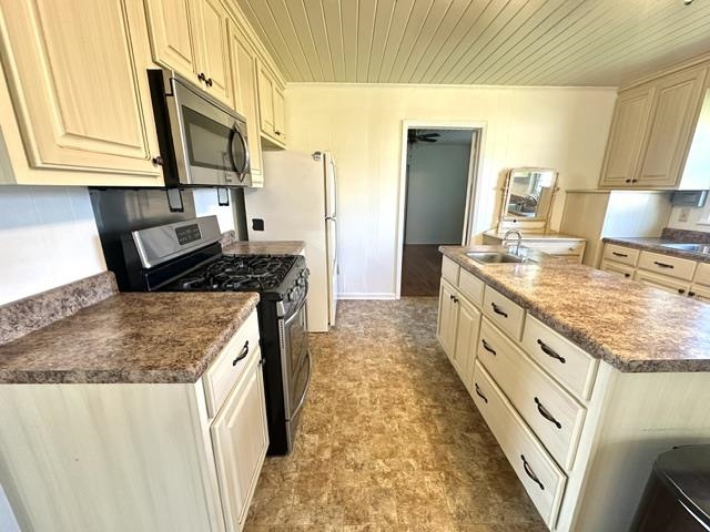 1105 Pinhook Dr Property Photo 14