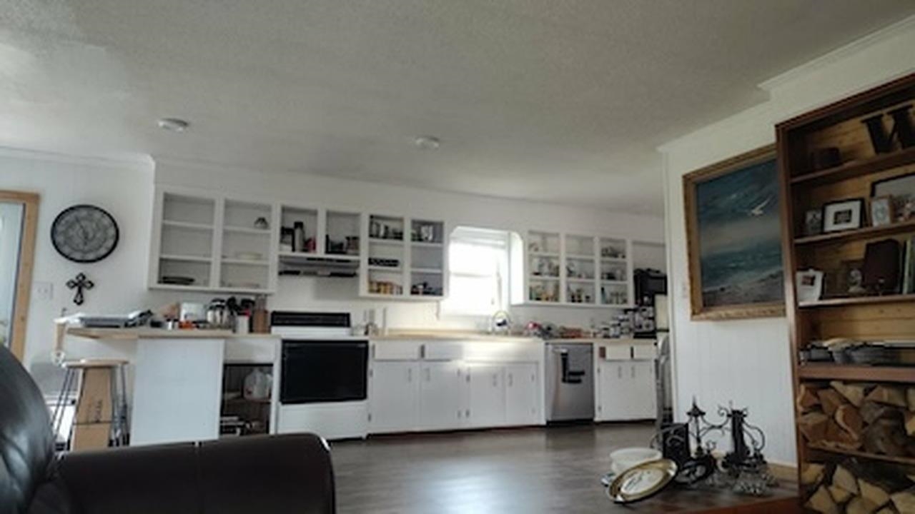 2158 Barlow Rd Property Photo 4