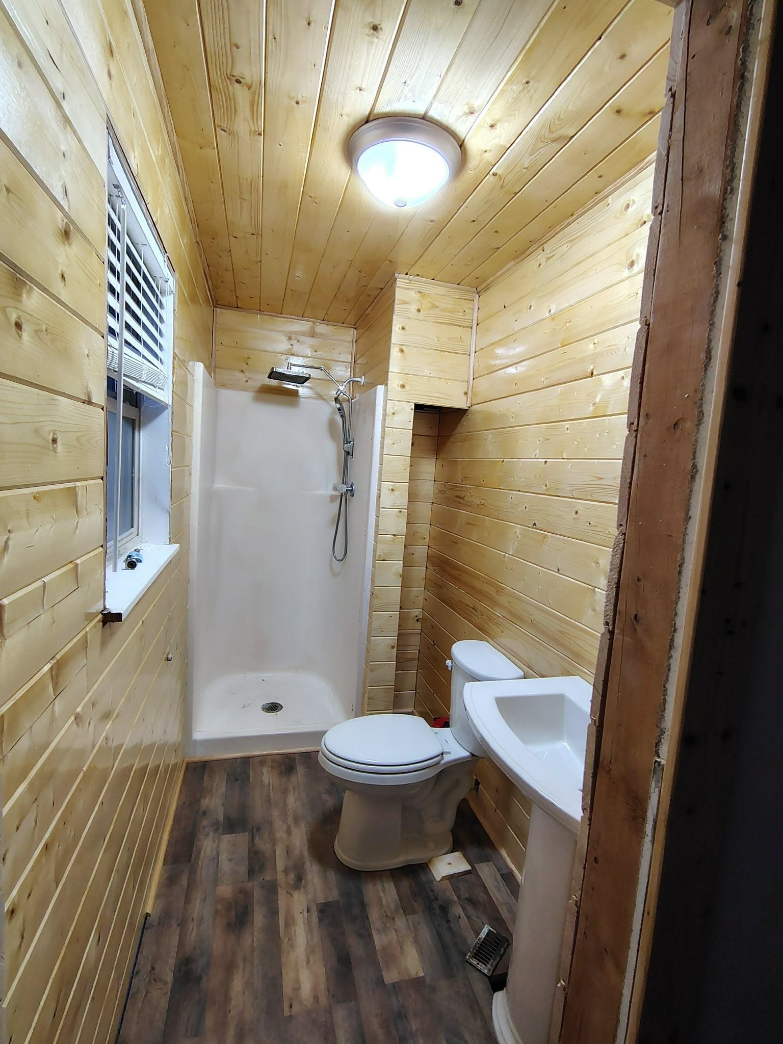 2158 Barlow Rd Property Photo 6