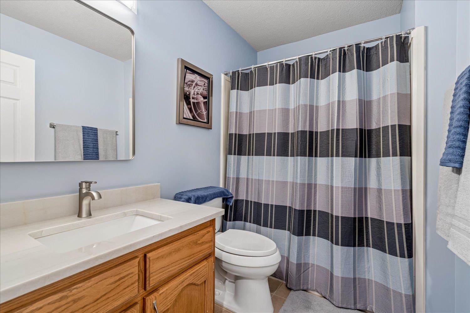 1563 Collingham Dr Property Photo 22