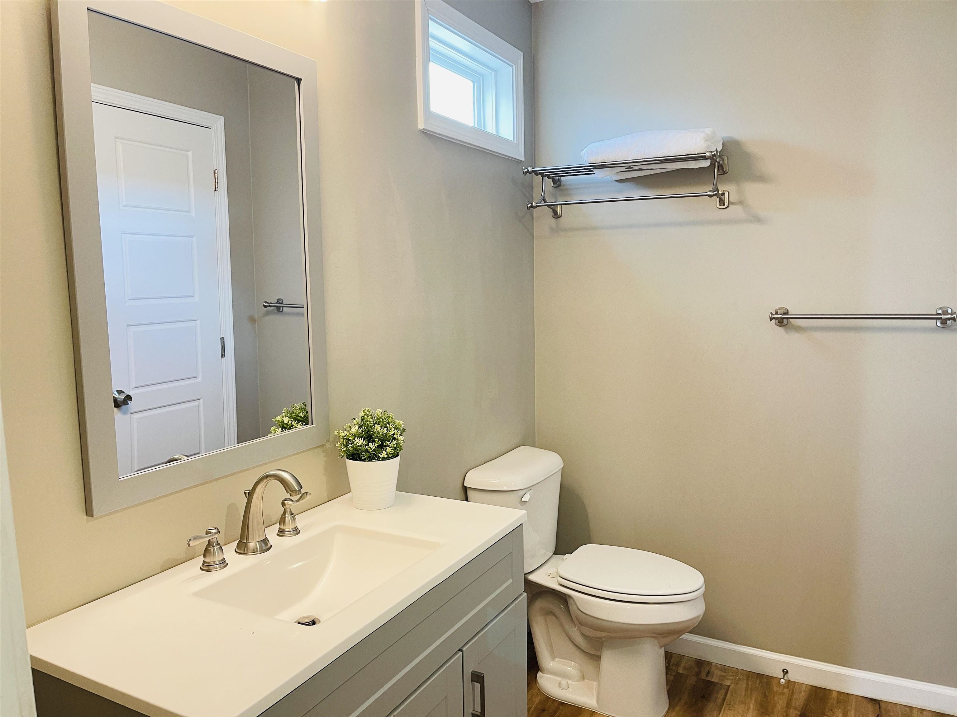 1071 Getwell Rd Property Photo 6