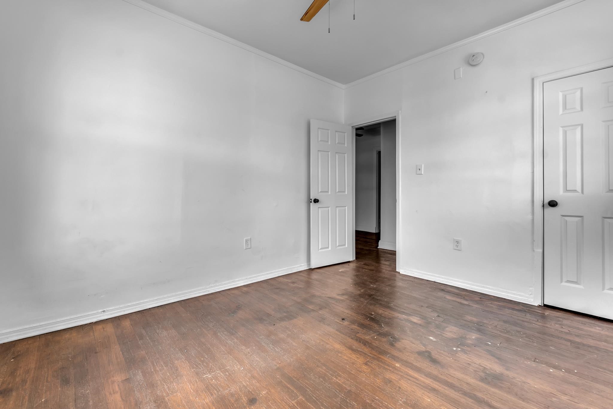 1292 Court Ave Property Photo 10