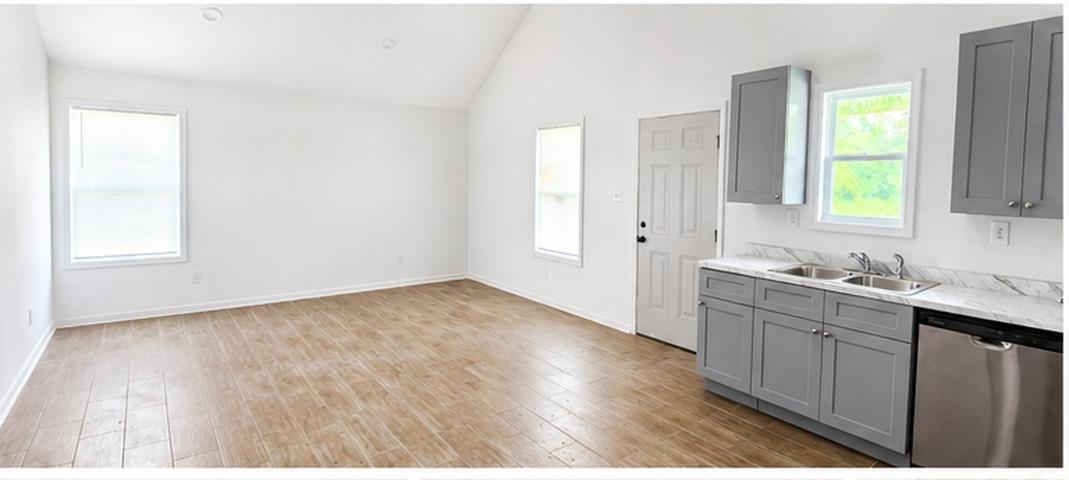589 W Gilleas Rd Property Photo 3