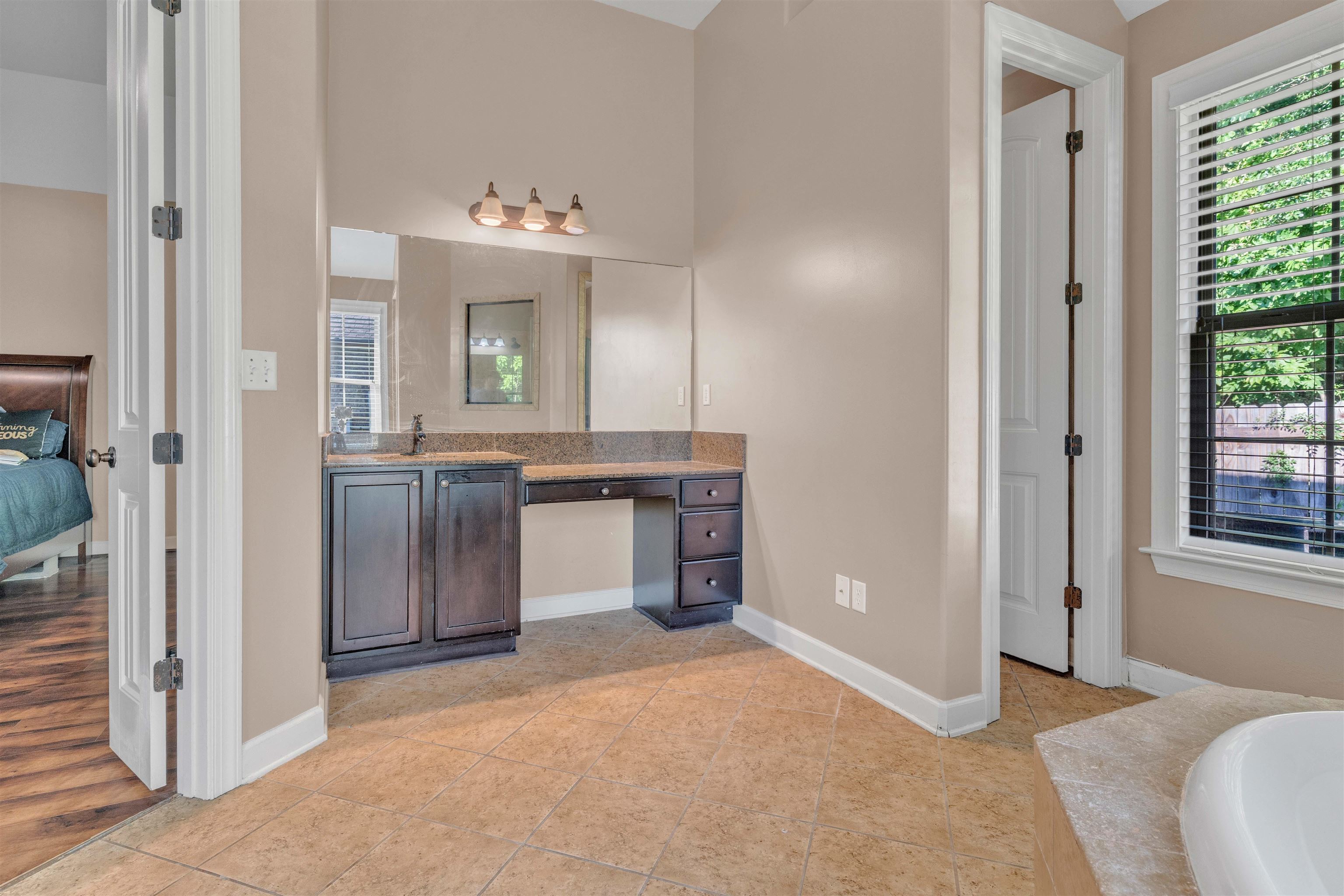 4835 Saddlehorn Cv Property Photo 13