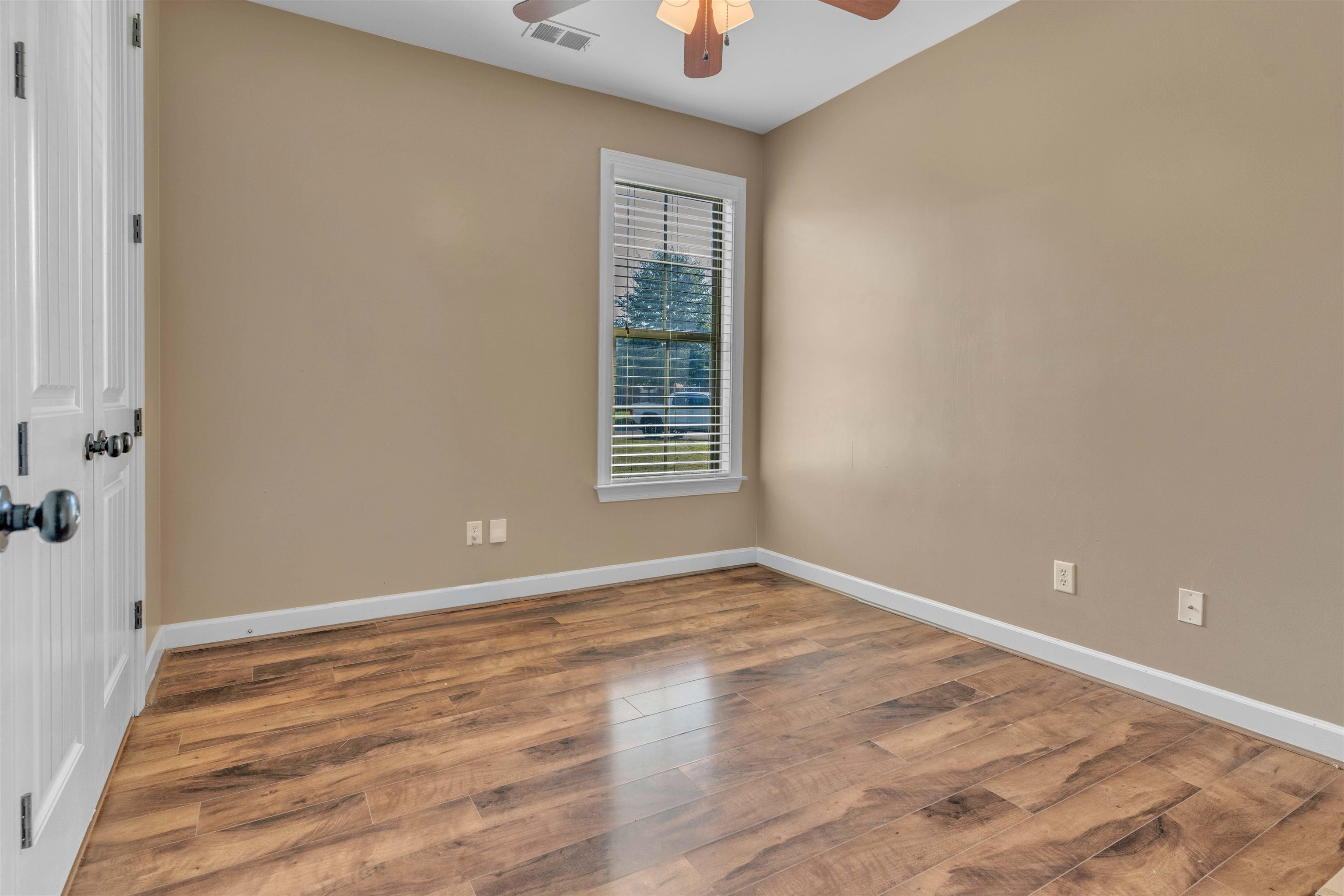 4835 Saddlehorn Cv Property Photo 17