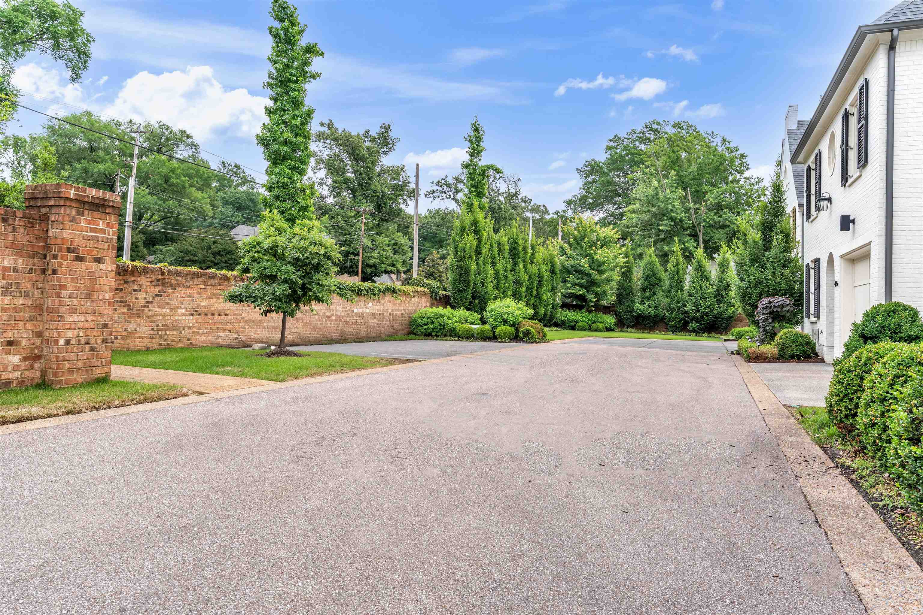 4167 Meade Village Cv W Property Photo 3