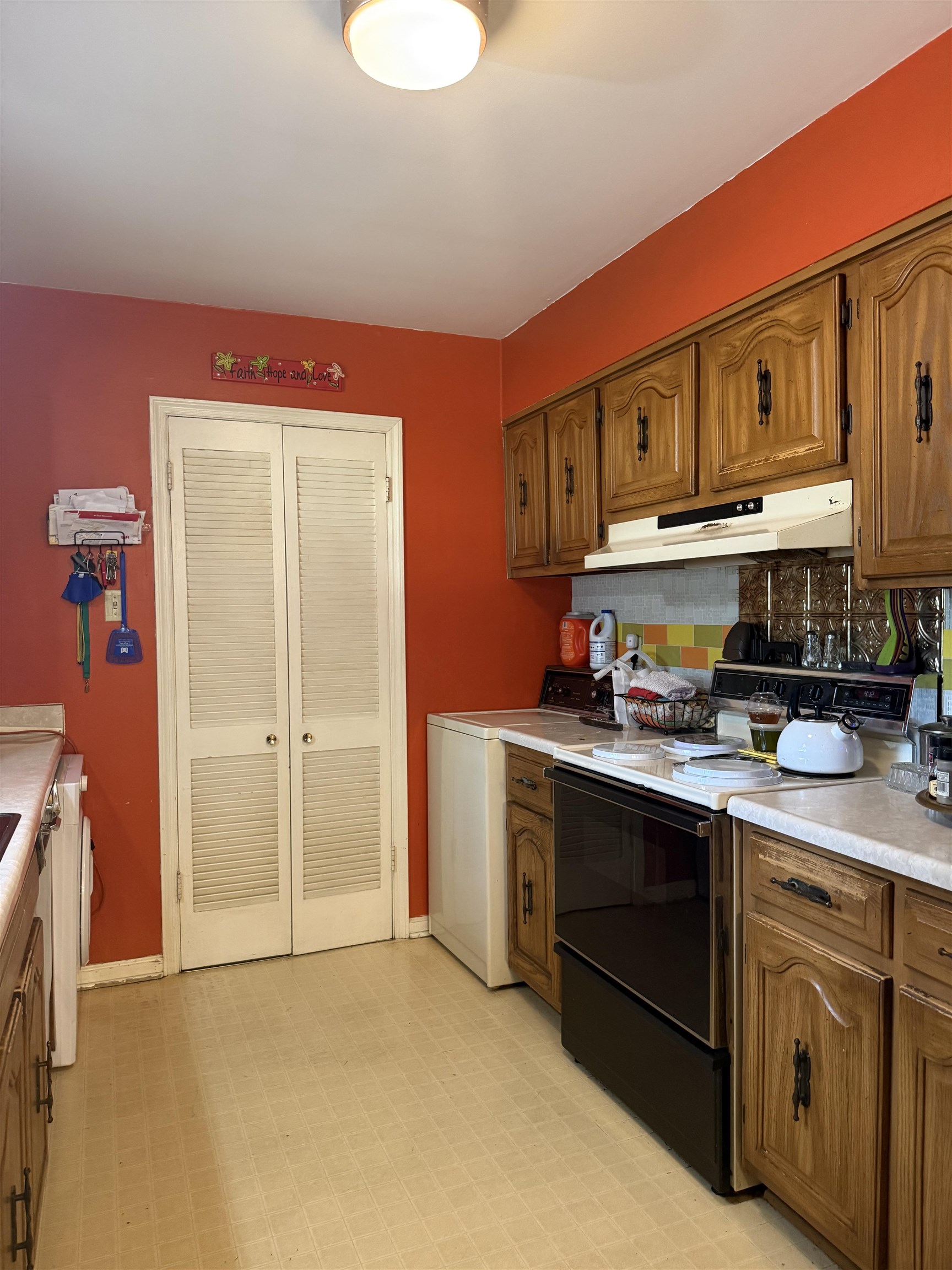 4785 Lakeridge Dr Property Photo 5