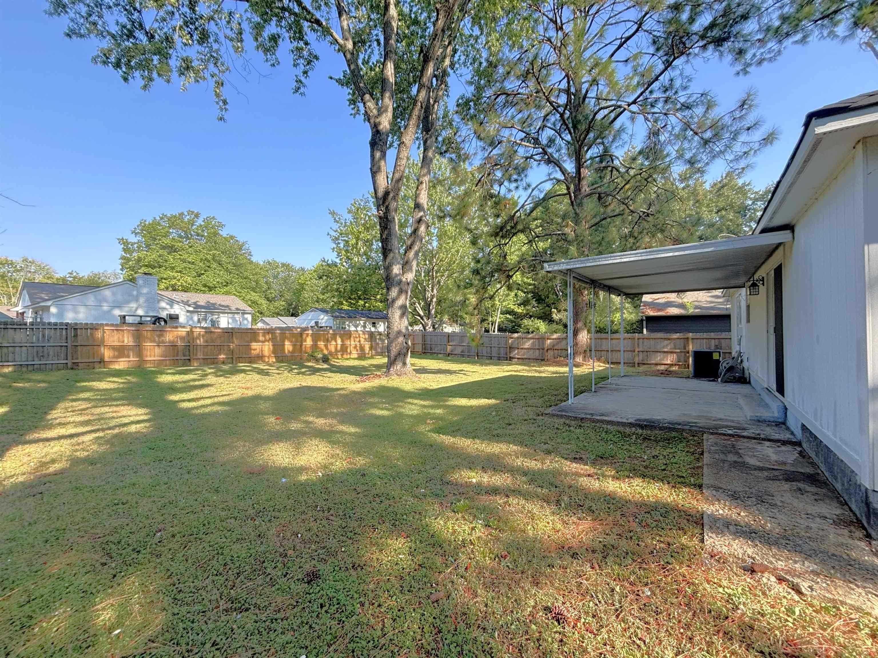 955 Poplar Leaf Rd Property Photo 18