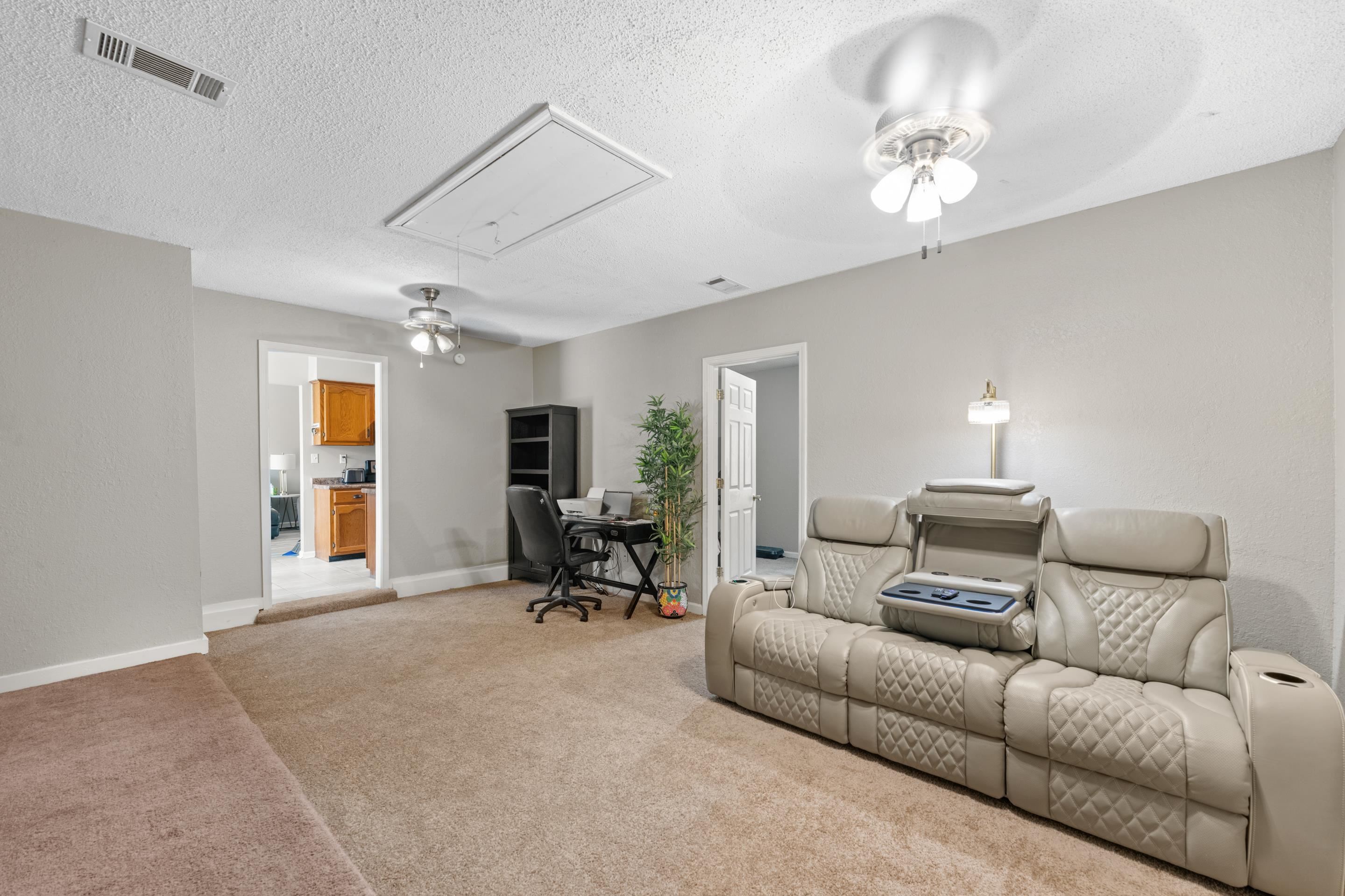 7527 Appling Mill Way Property Photo 10