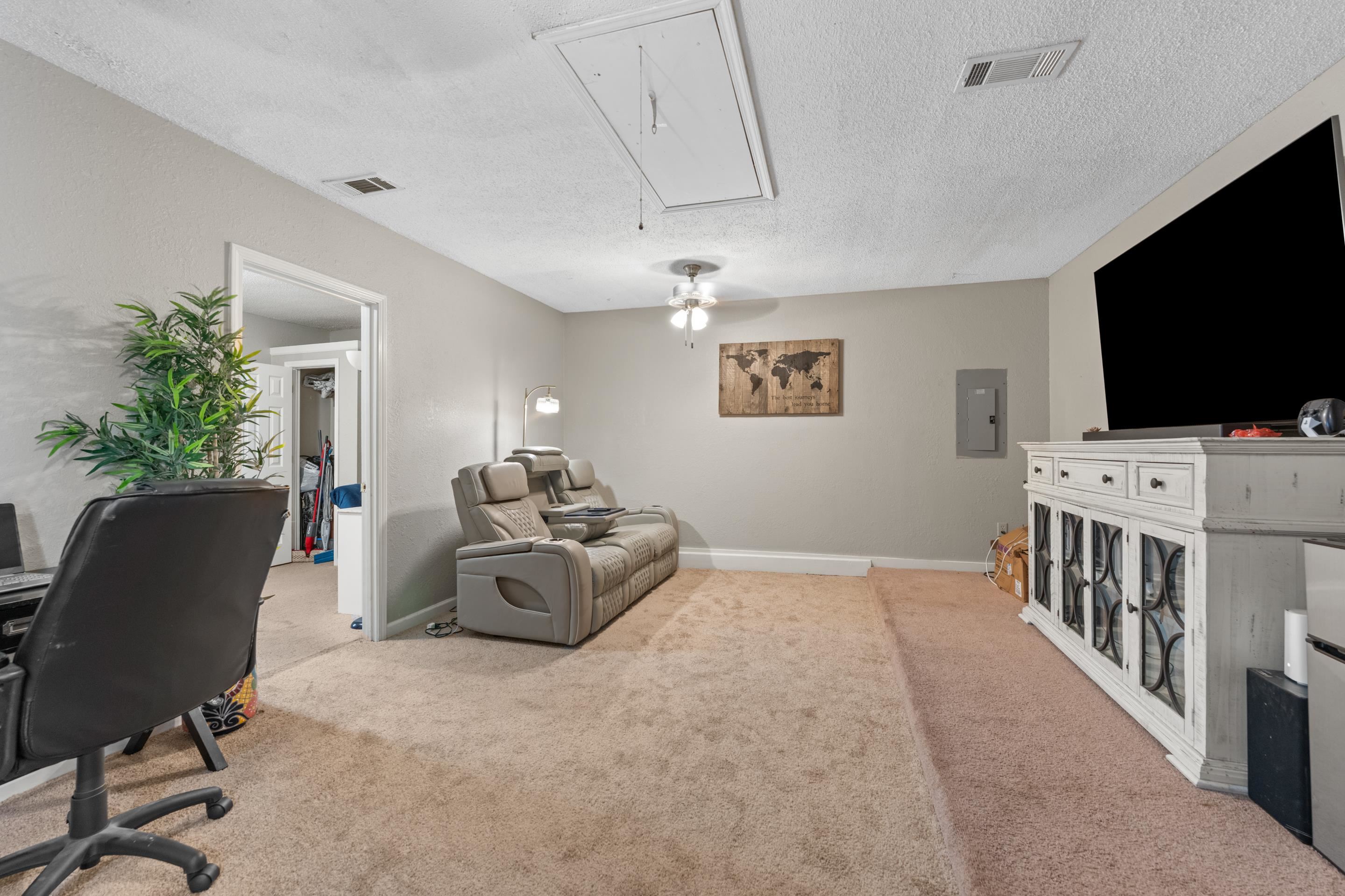 7527 Appling Mill Way Property Photo 11