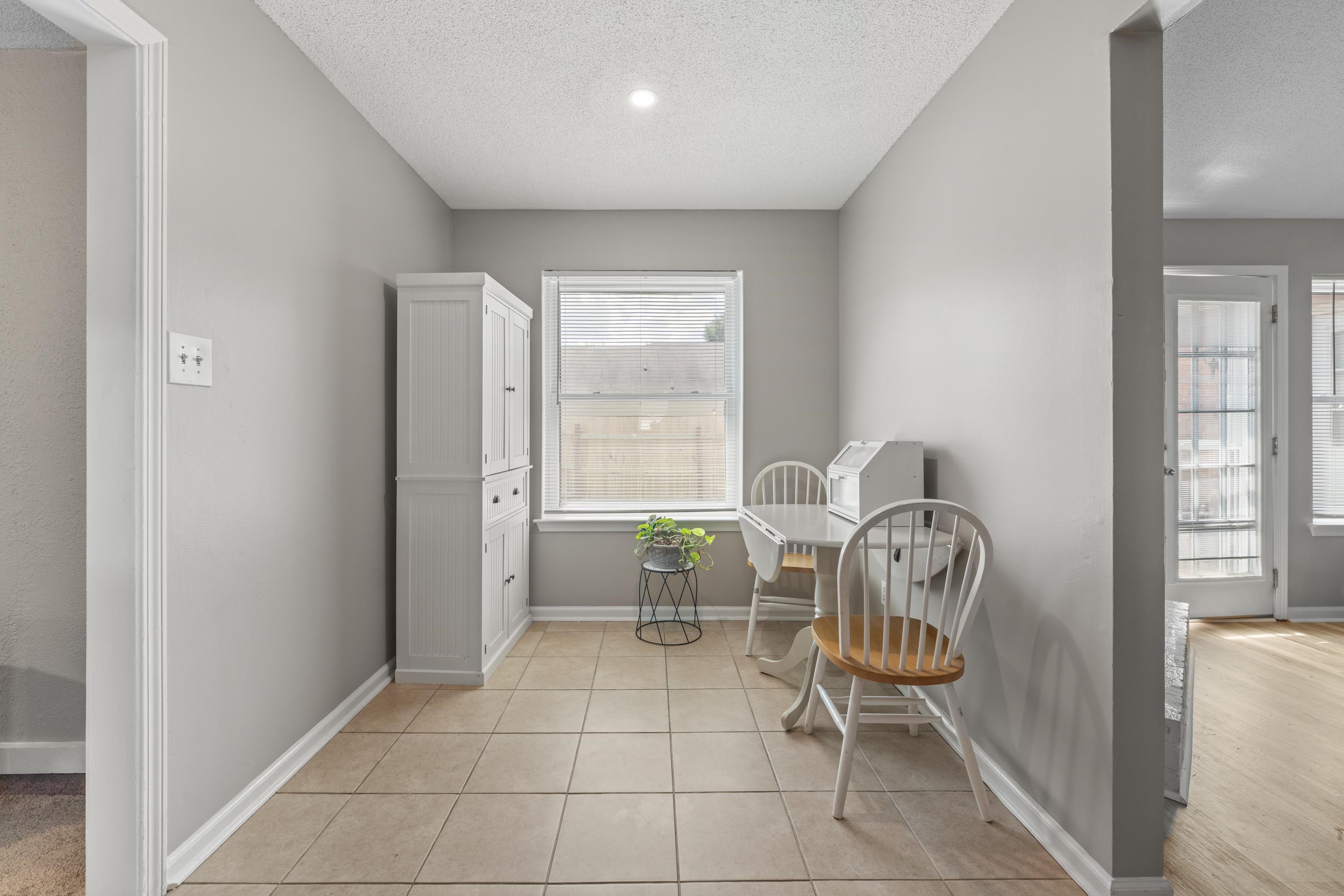 7527 Appling Mill Way Property Photo 13
