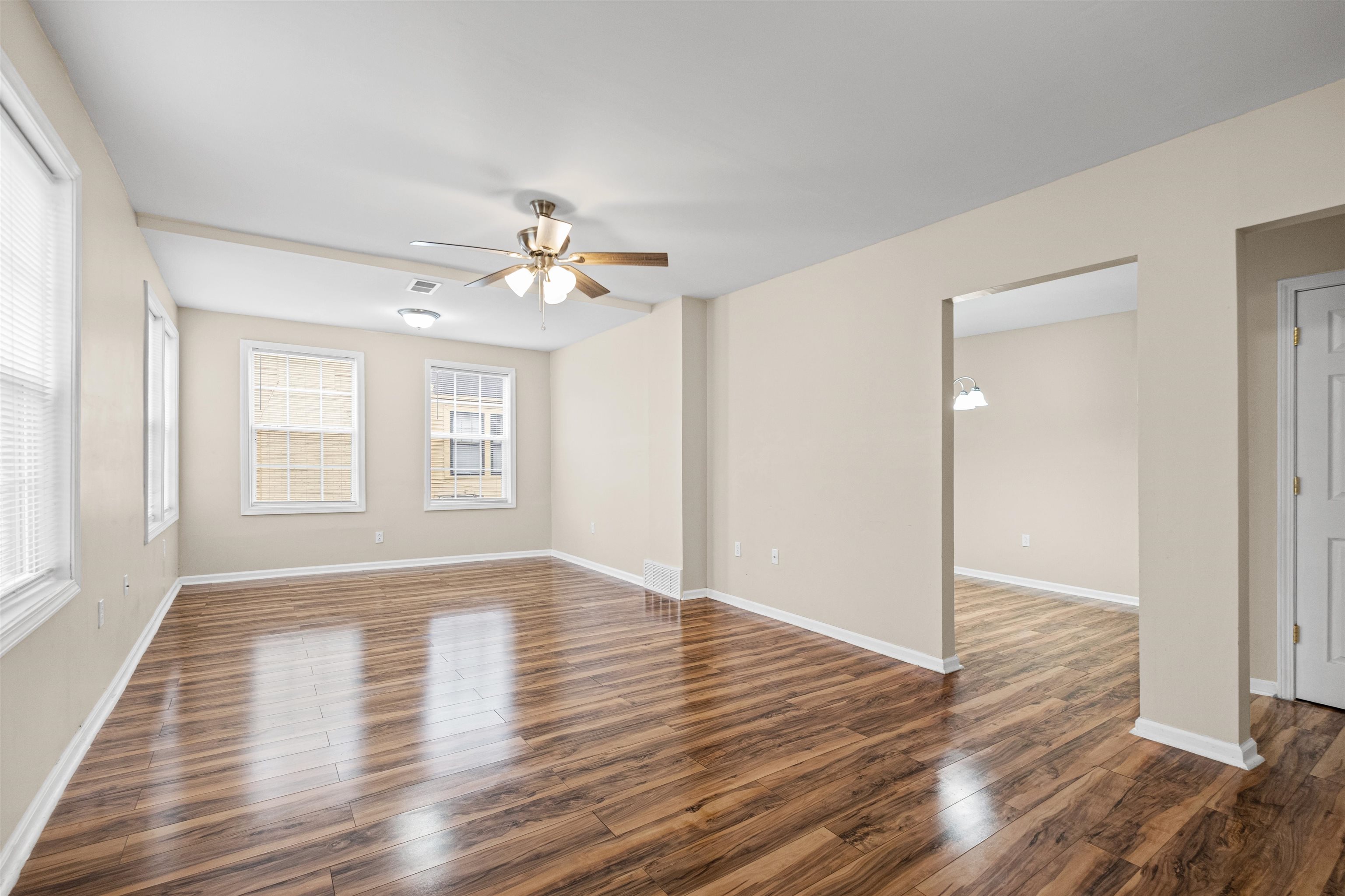 3094 Park Ave Property Photo 11