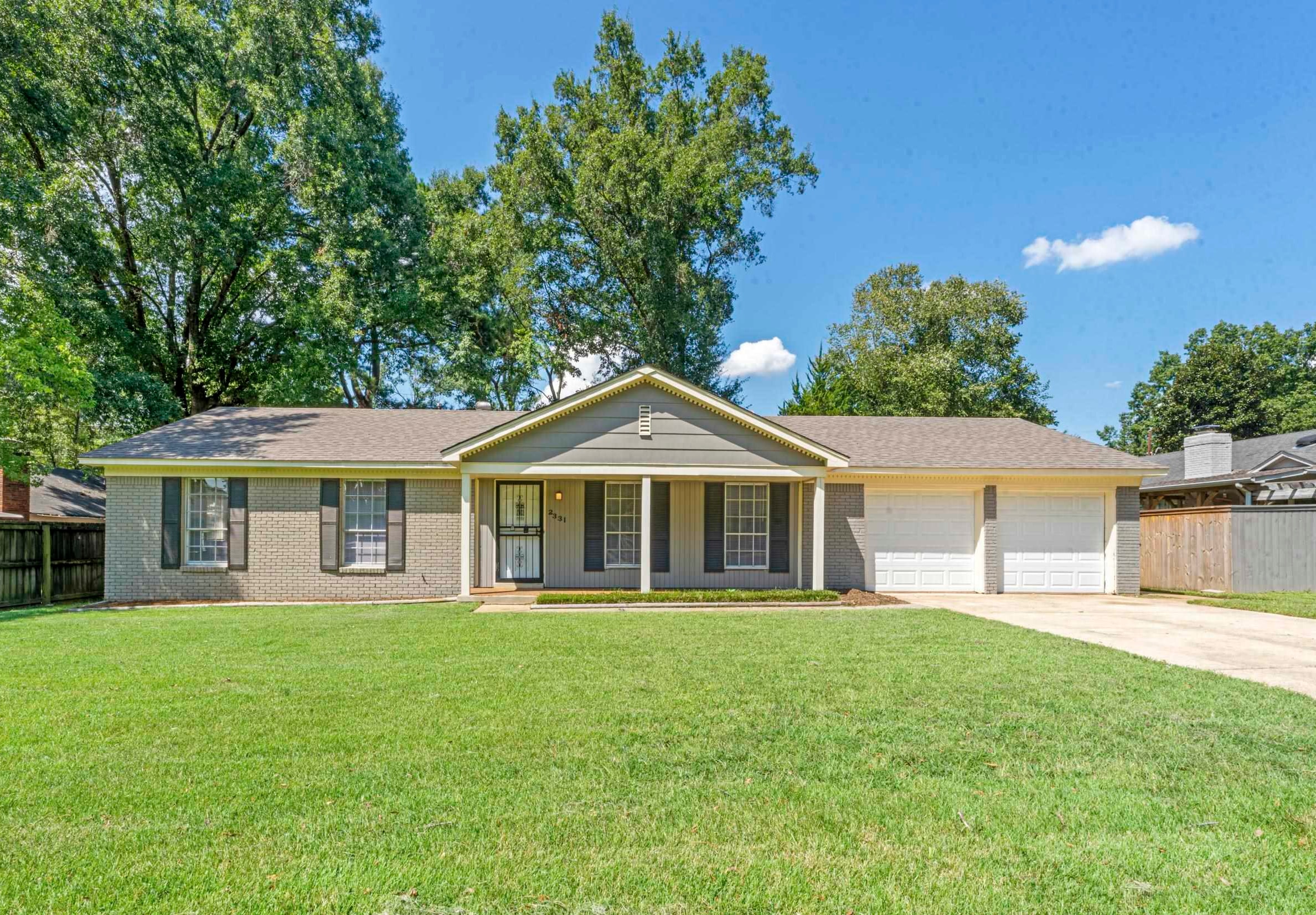 2331 EASTOVER DR Property Photo 1