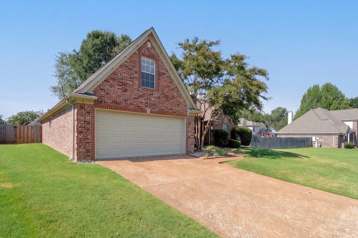 11181 Ivy Dr Property Photo 3