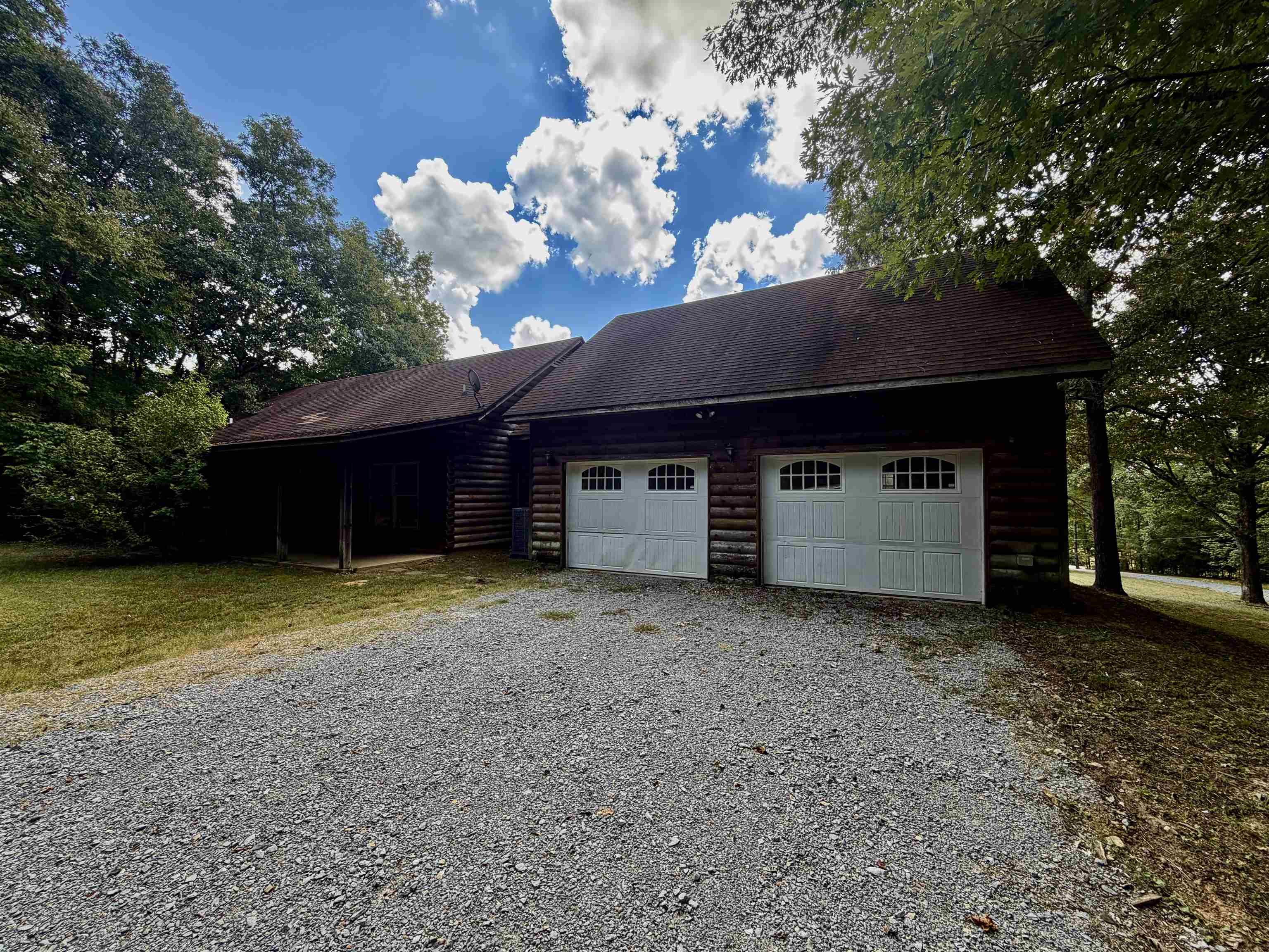 1155 Asbury Dr Property Photo 17