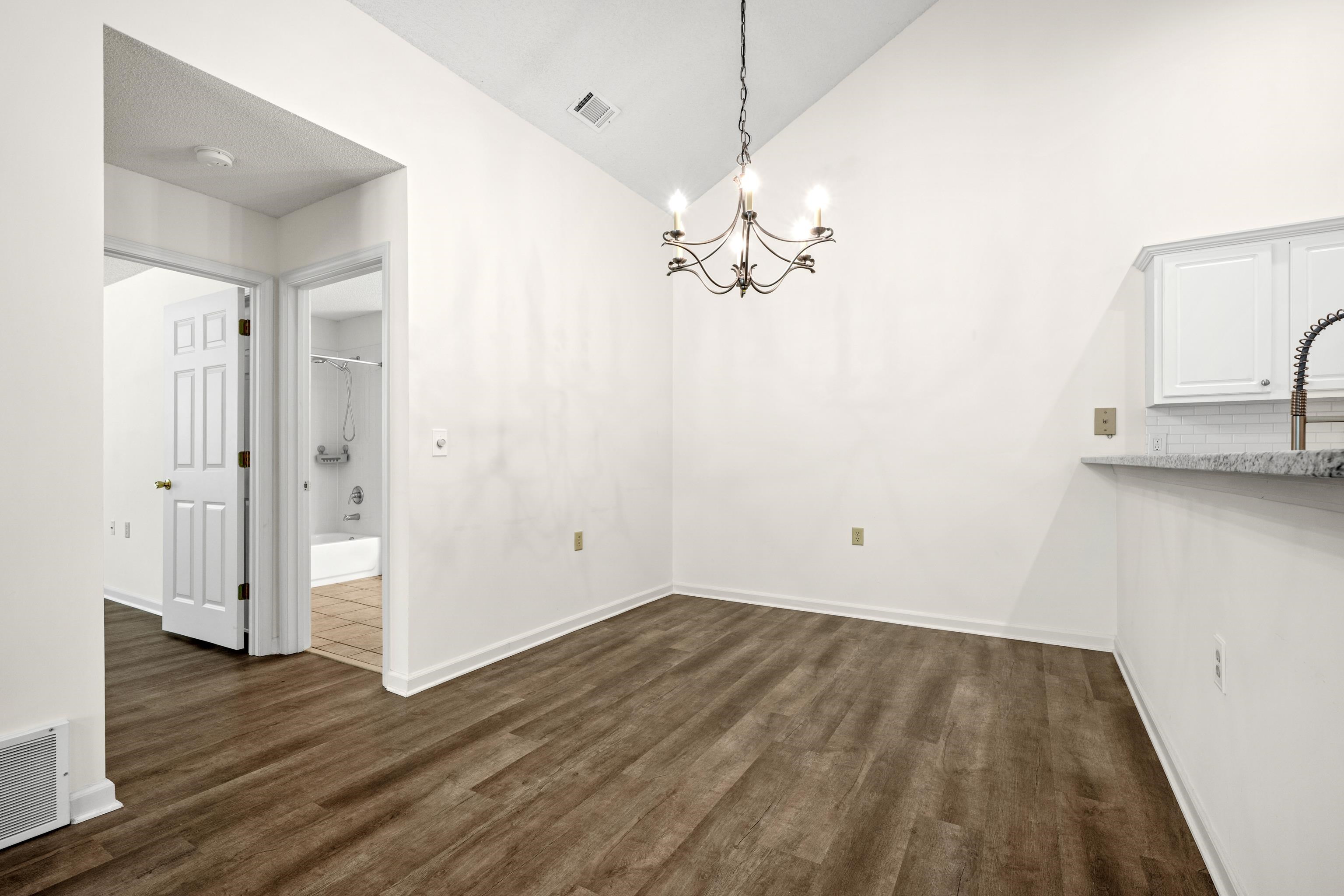 1097 Oak Timber Cir 64 Property Photo 18