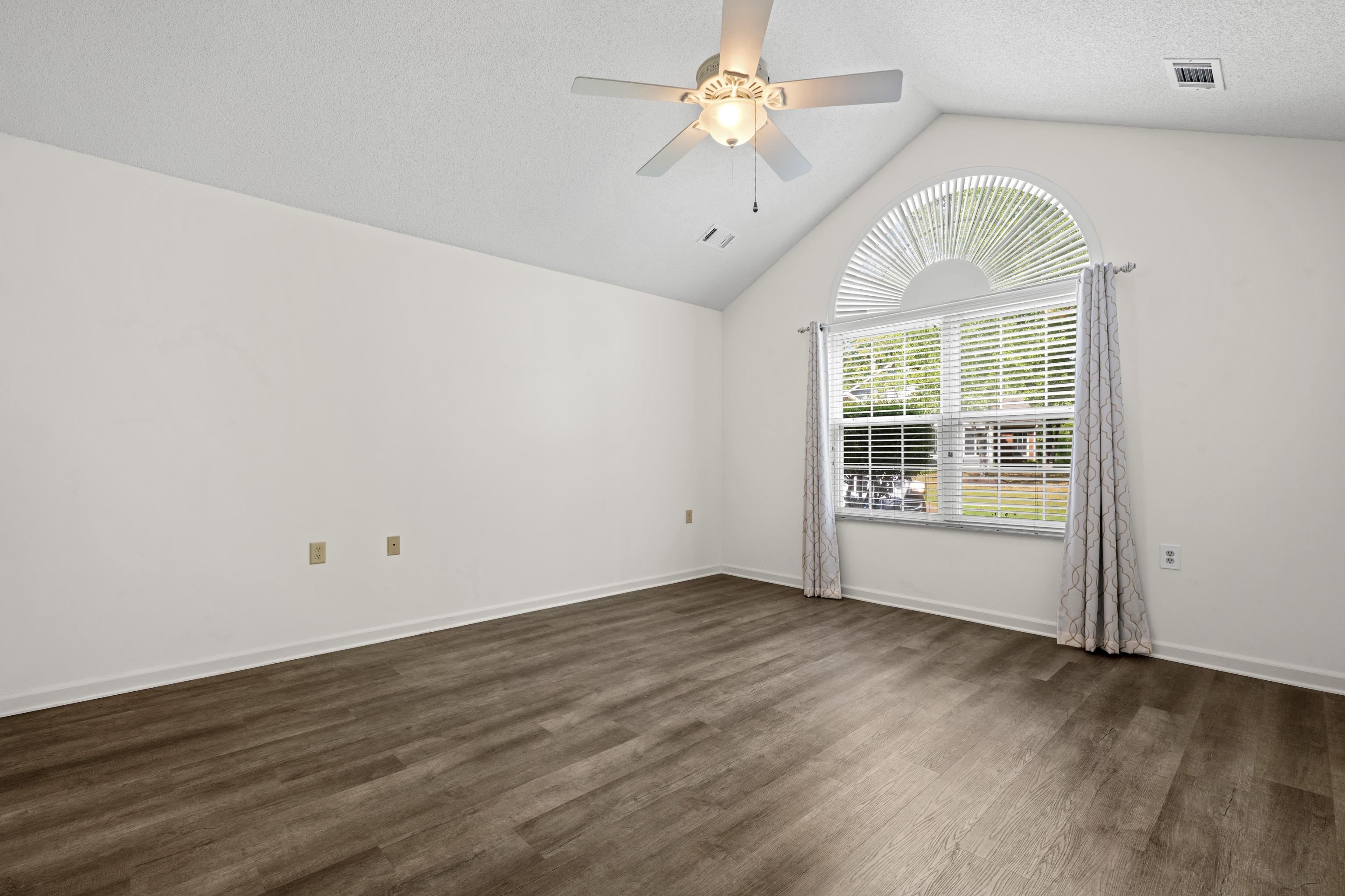 1097 Oak Timber Cir 64 Property Photo 23