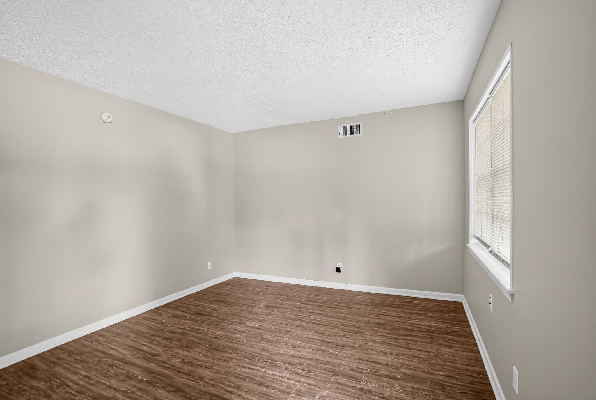 175 Horse Shoe Cv Property Photo 8