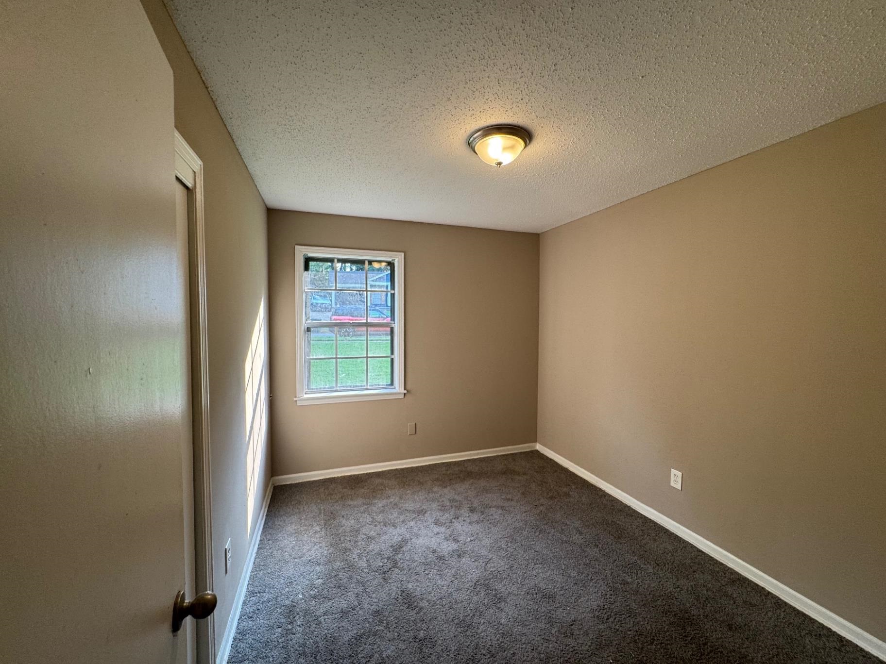 4130 Hobson Rd Property Photo 3