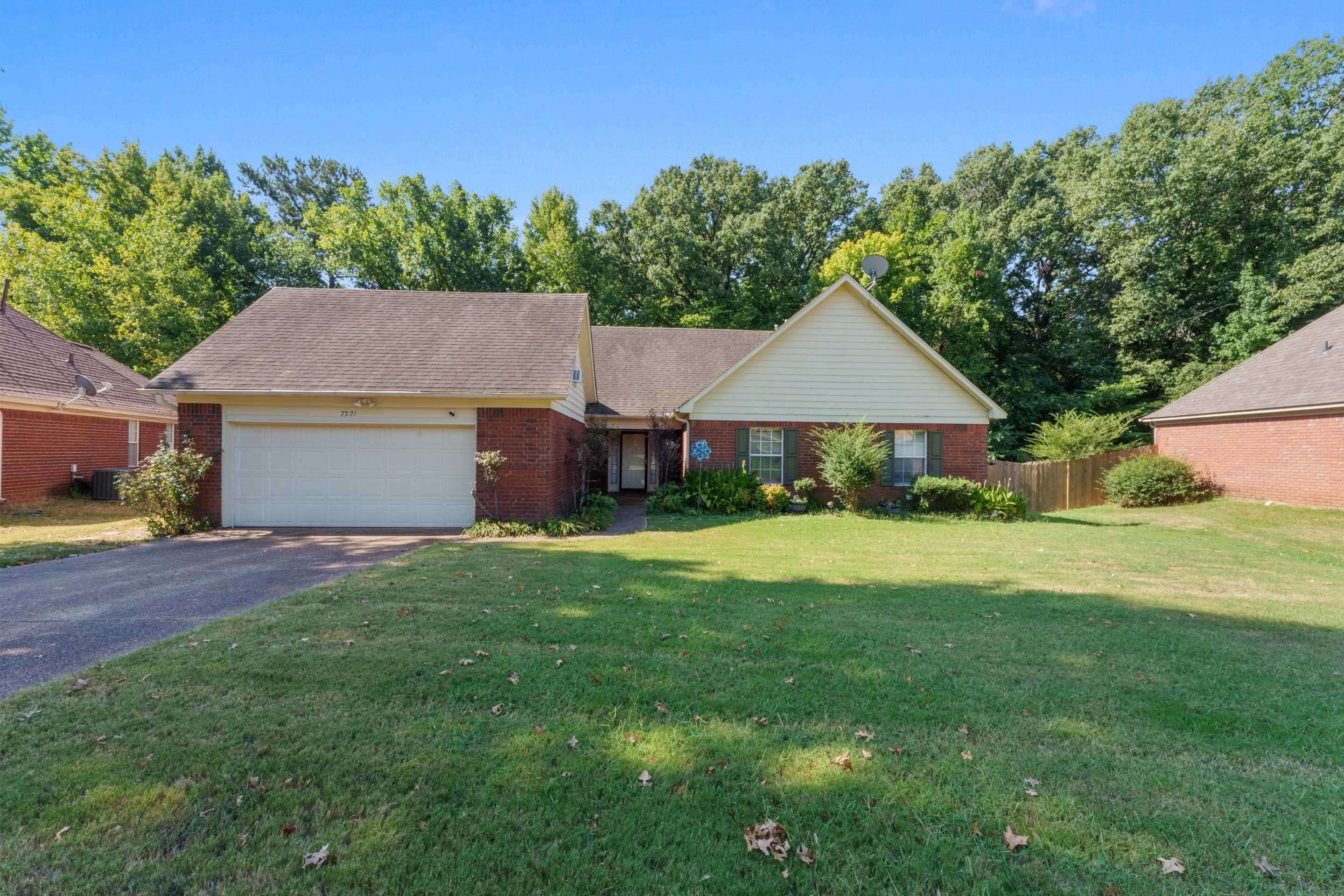 7221 Noah Ln Property Photo 1