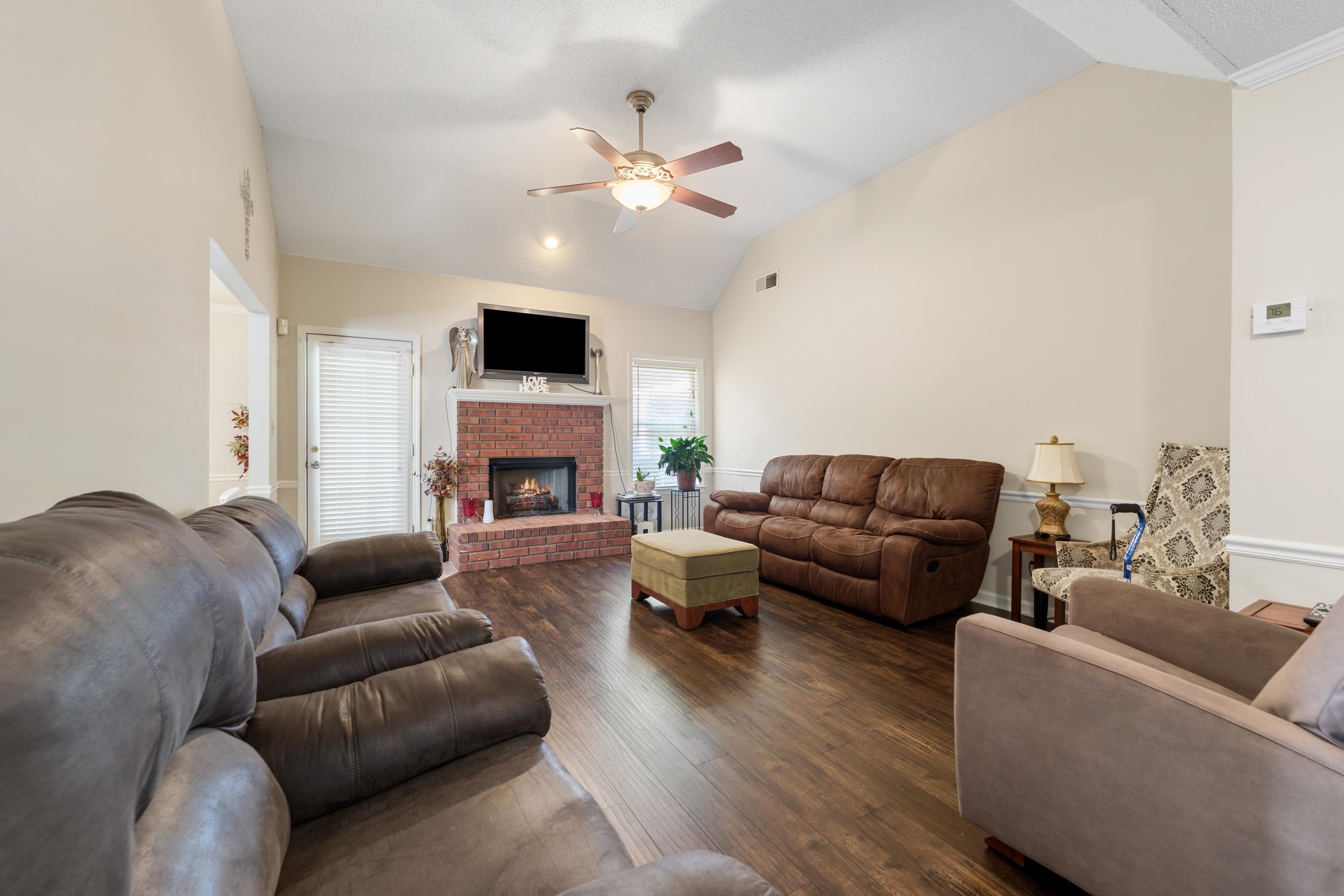 7221 Noah Ln Property Photo 5