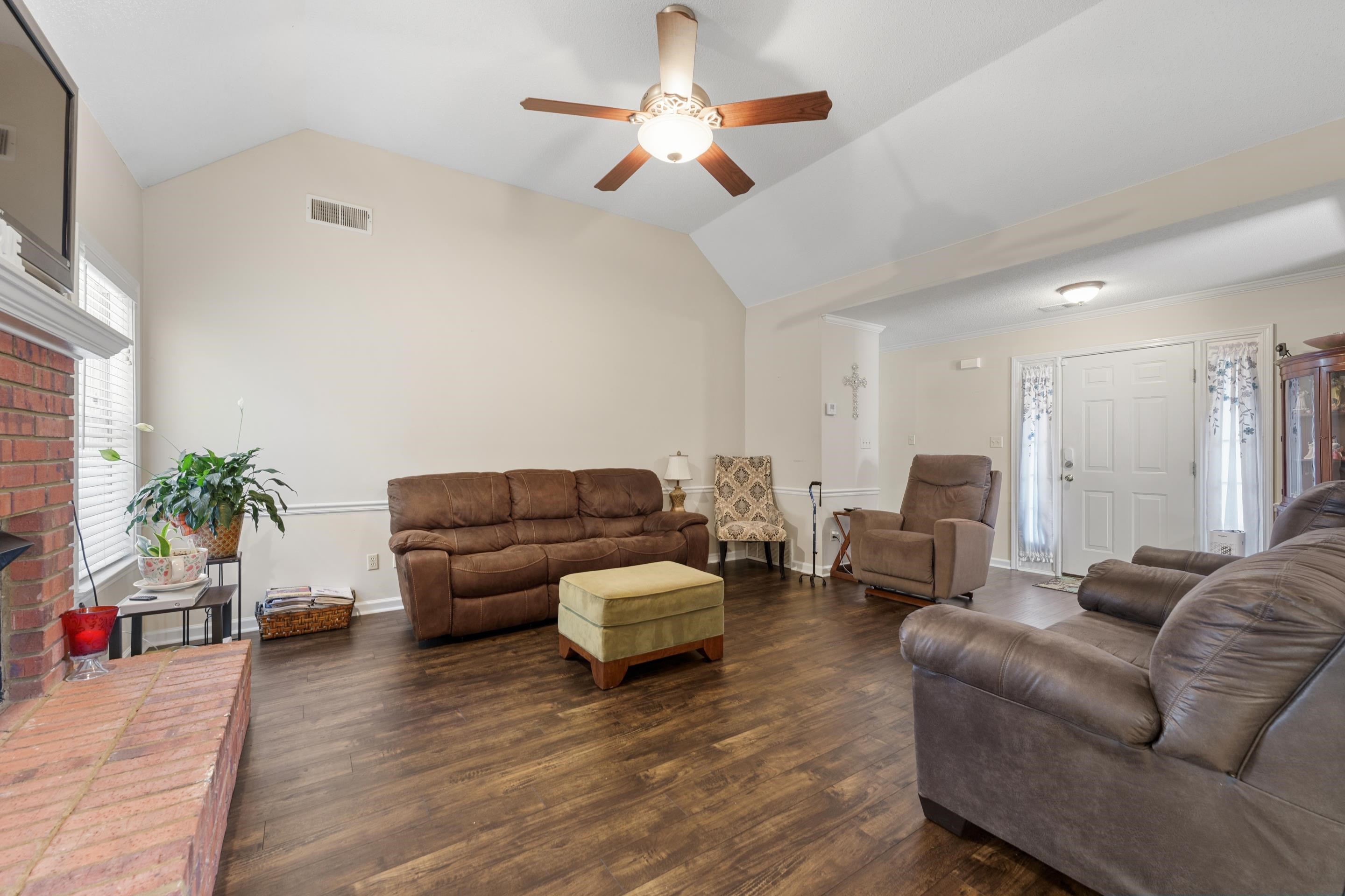 7221 Noah Ln Property Photo 6