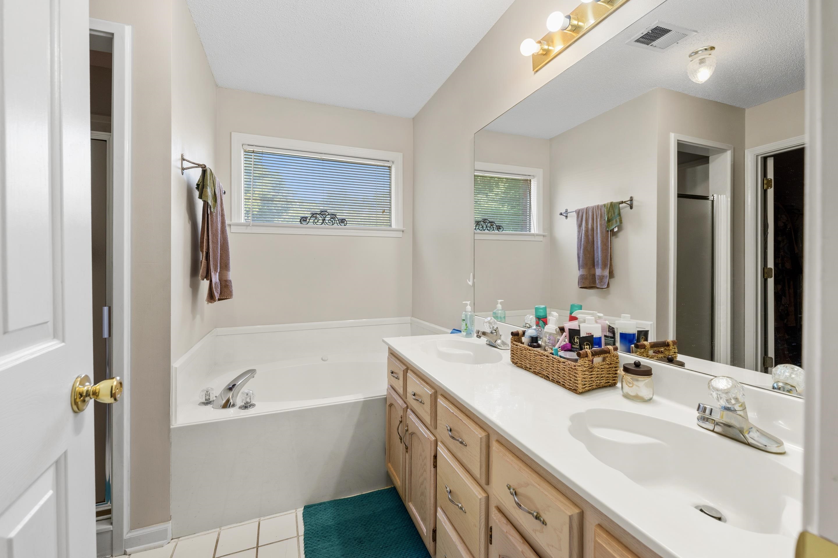 7221 Noah Ln Property Photo 13