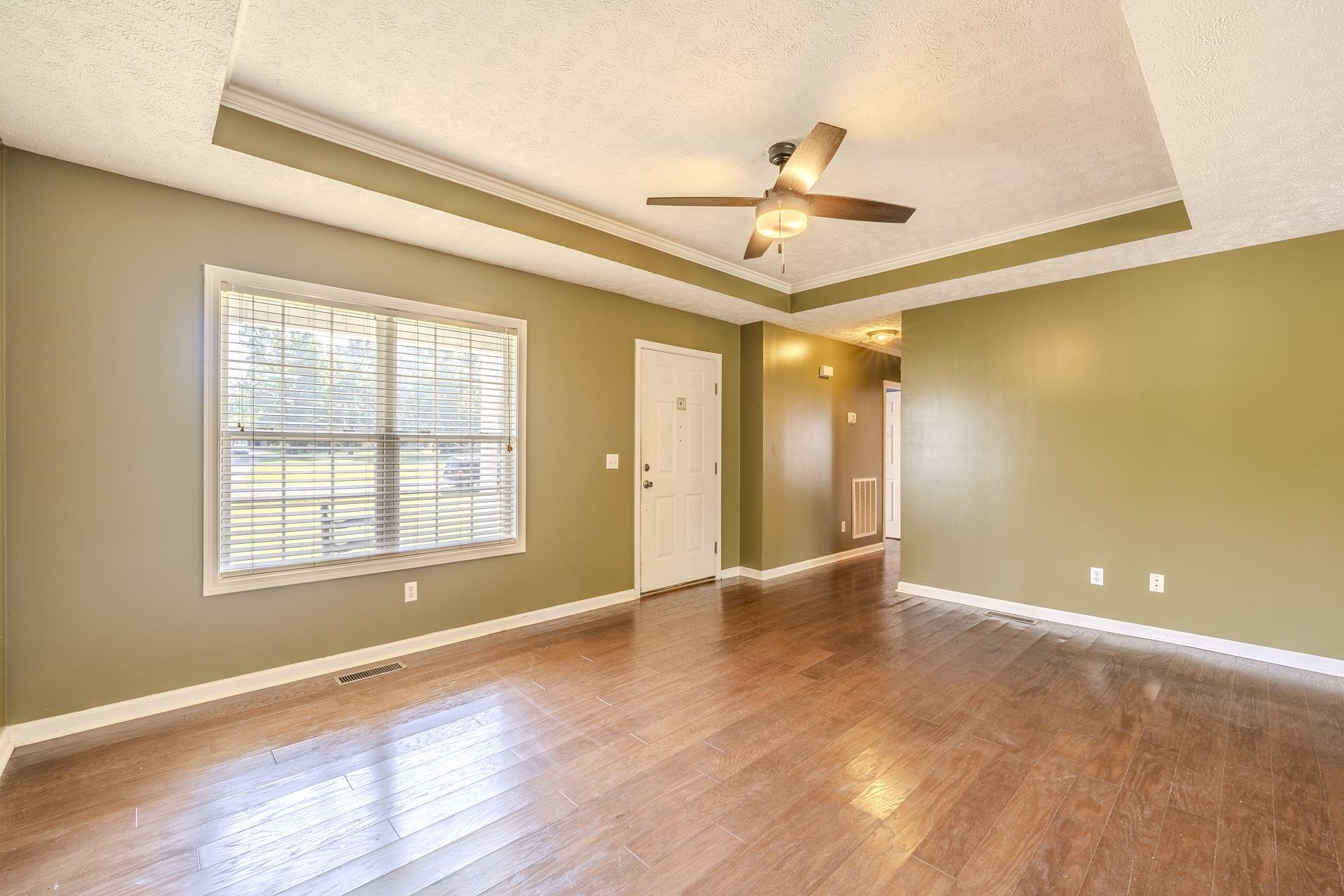 51 Erin Ln Property Photo 2