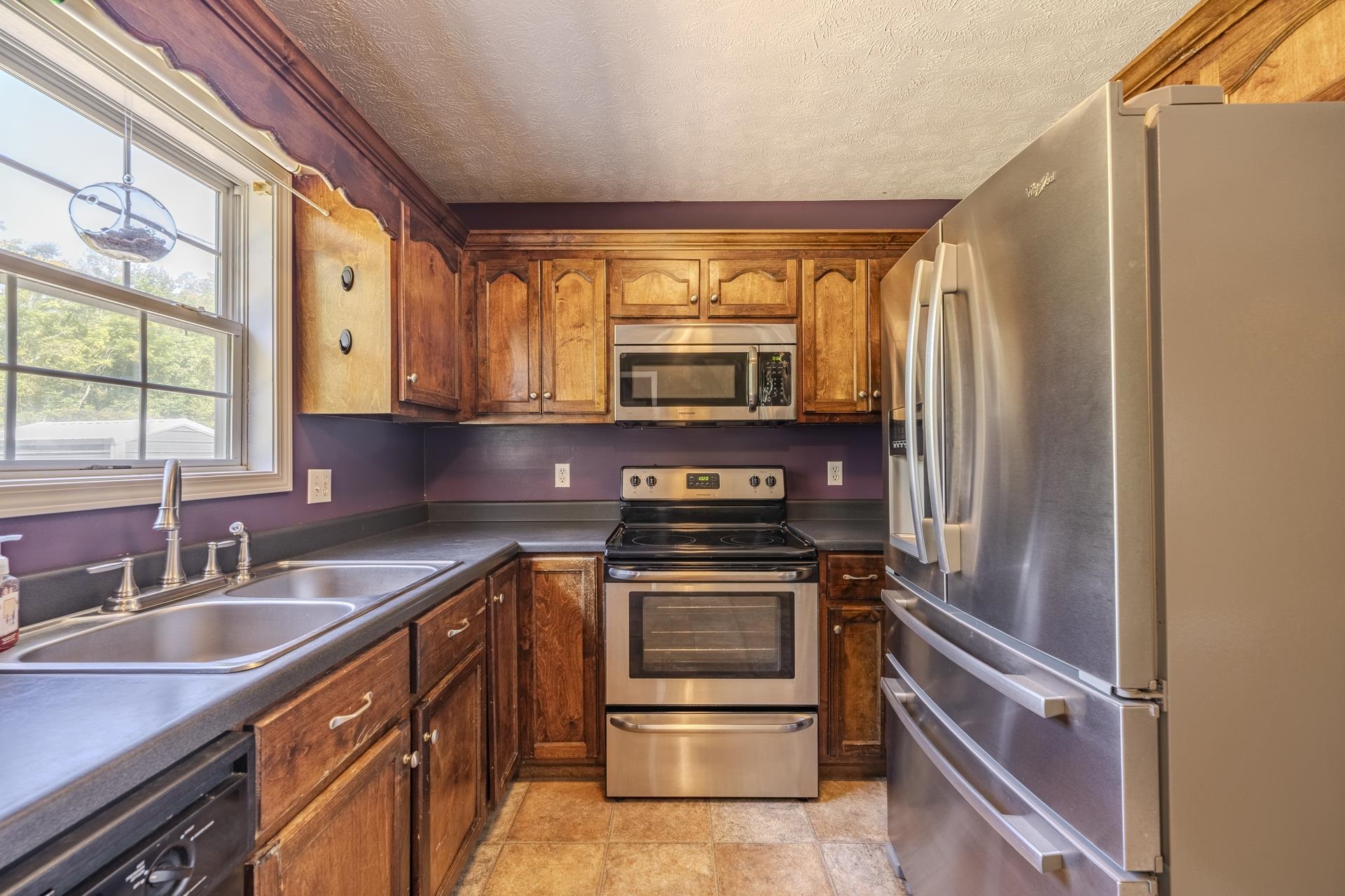 51 Erin Ln Property Photo 6